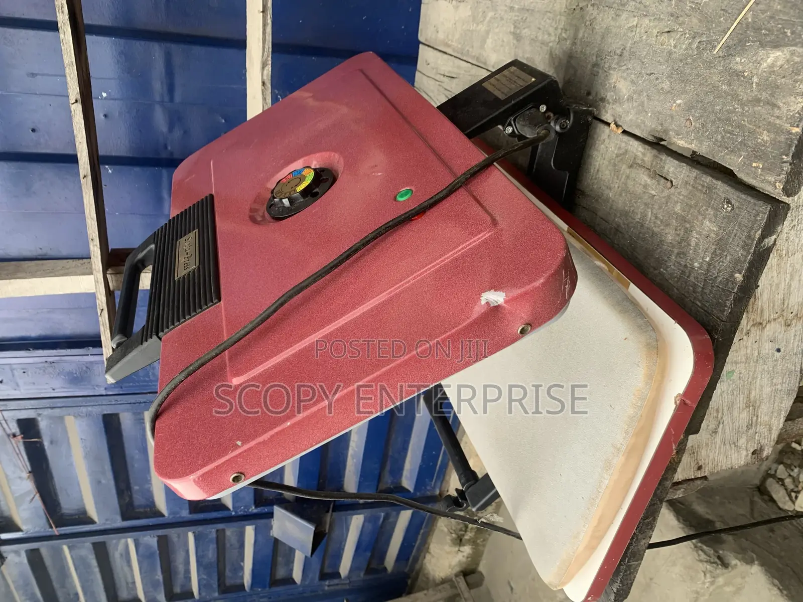 Presser Machine