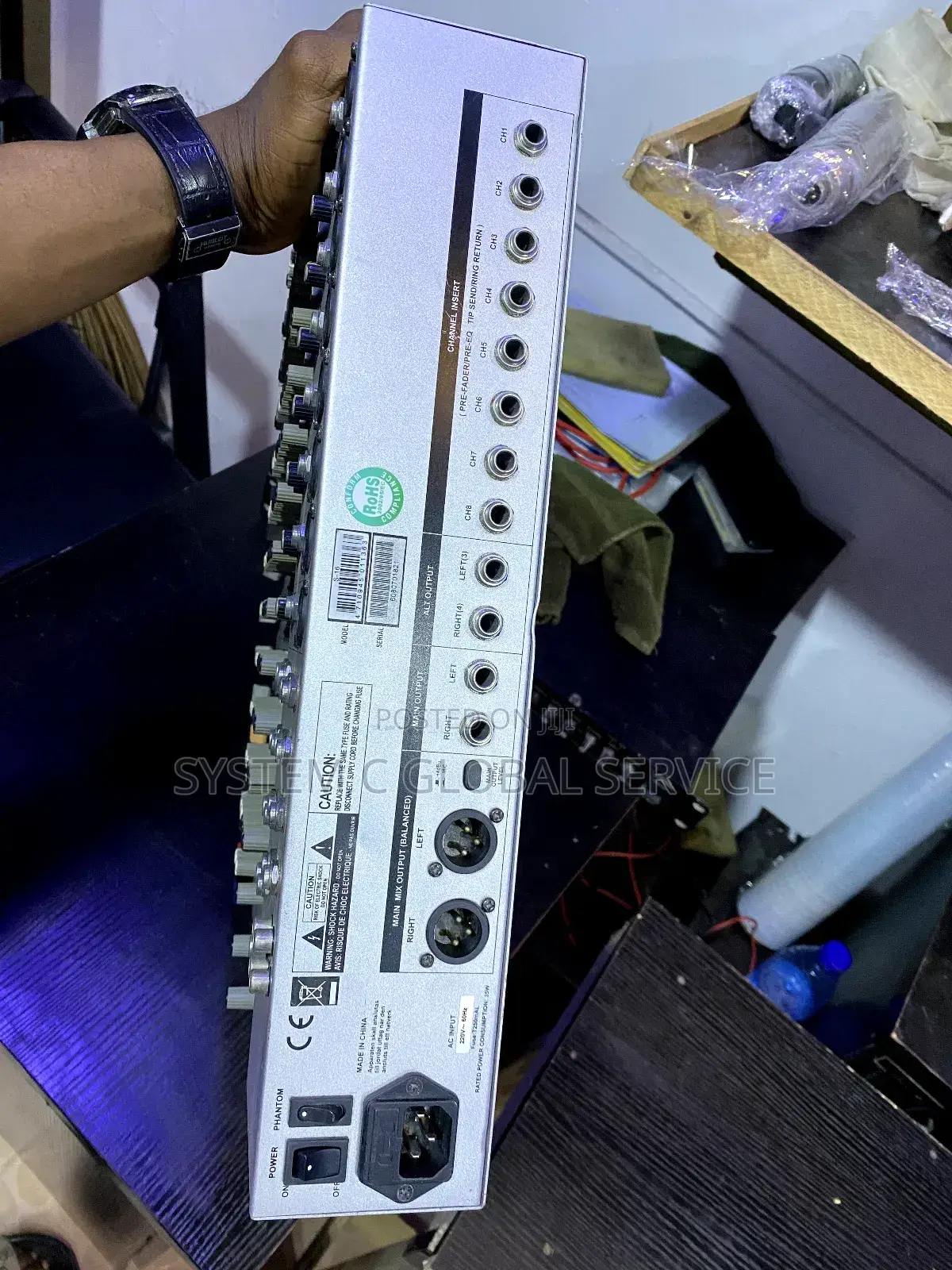 Alto S-16 Channel Mixing Console