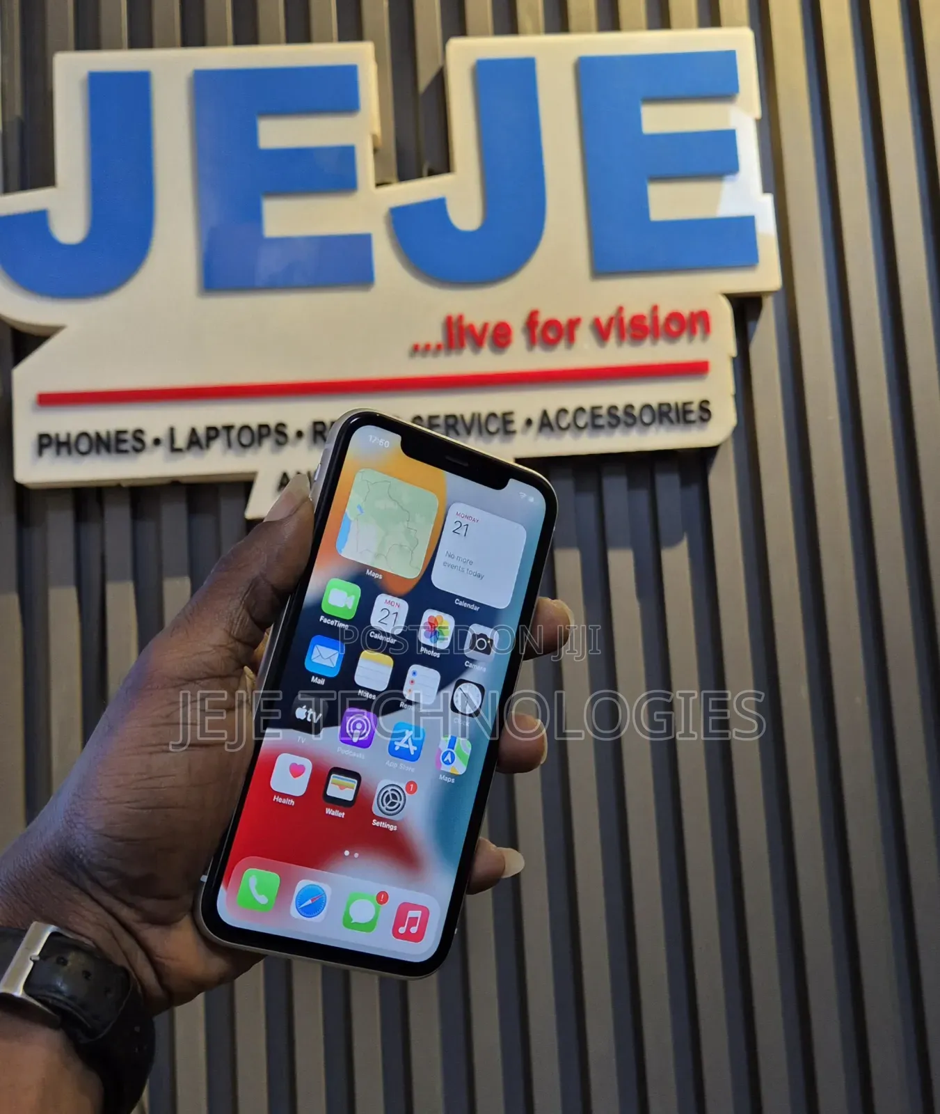 Apple iPhone 11 128 GB Silver