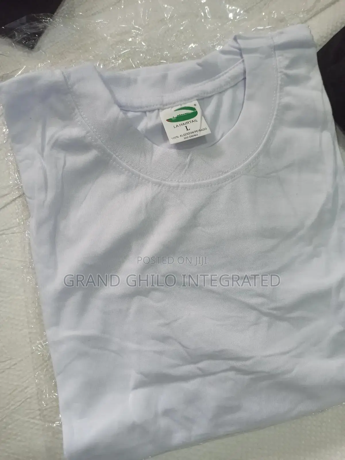 La Haitail Plain Round Neck Shirt