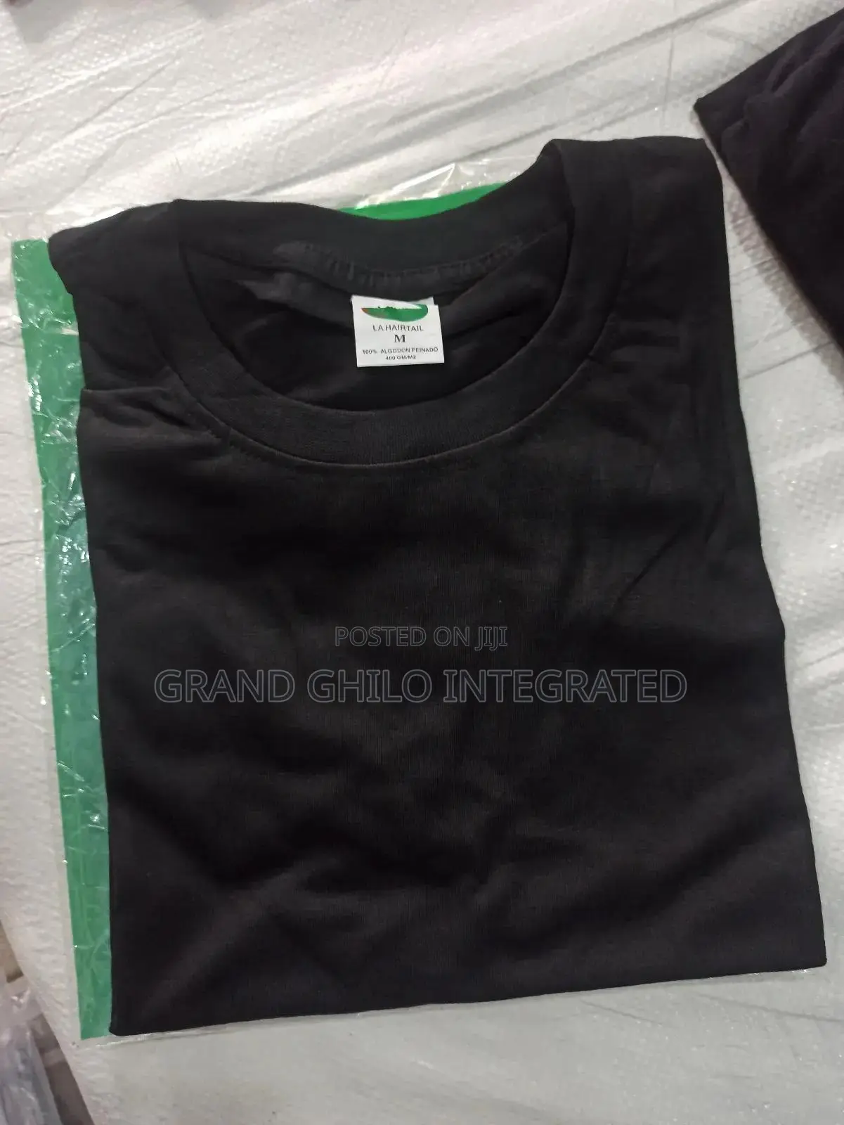 La Haitail Plain Round Neck Shirt