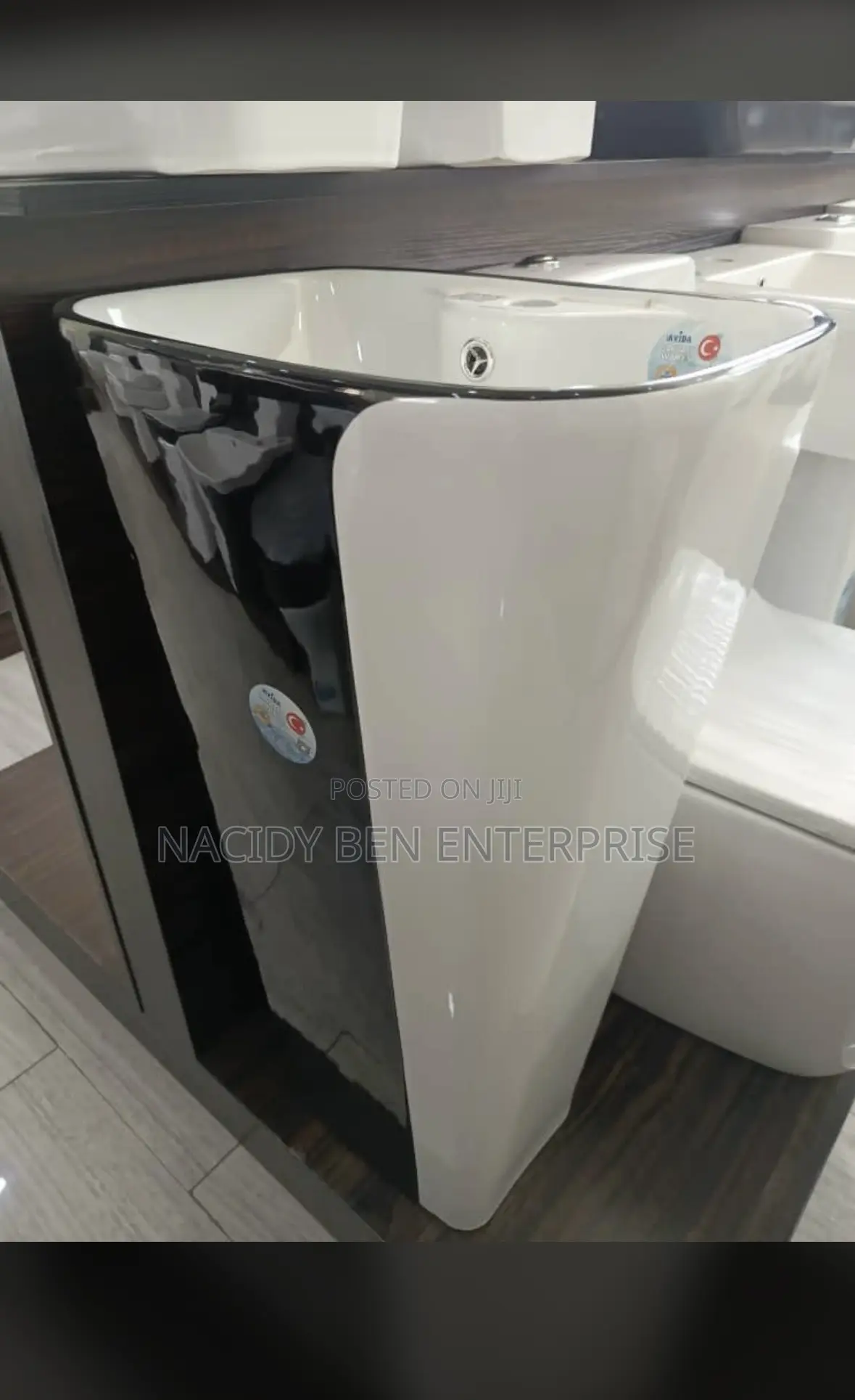 Freestanding Wash Hand Basin