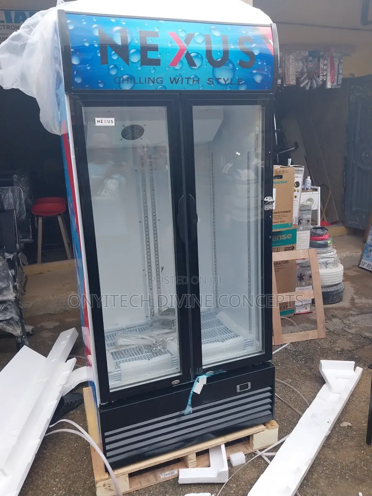 600l Nexus Showcase Chiller