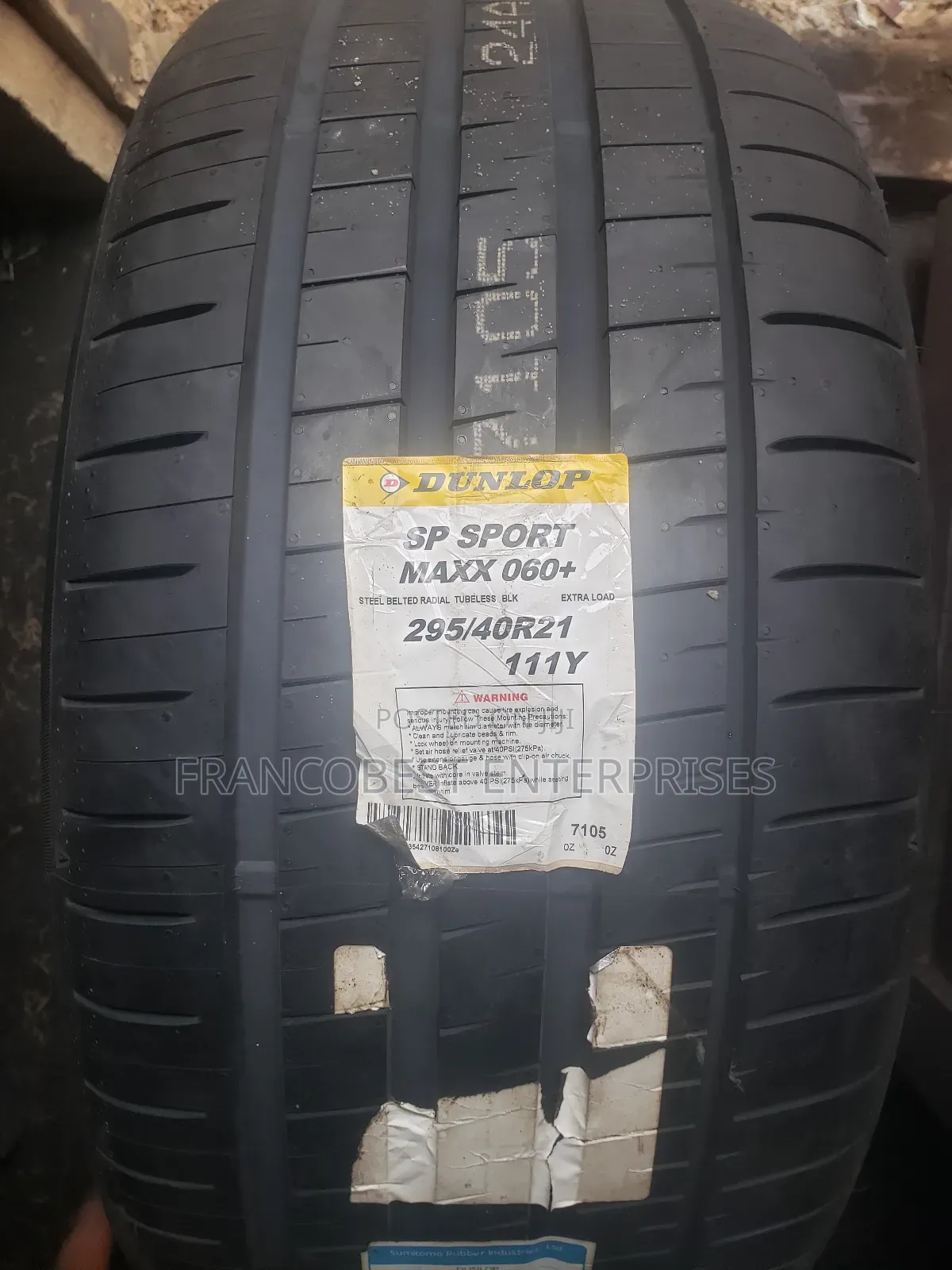 295/40r21 Dunlop Tyre