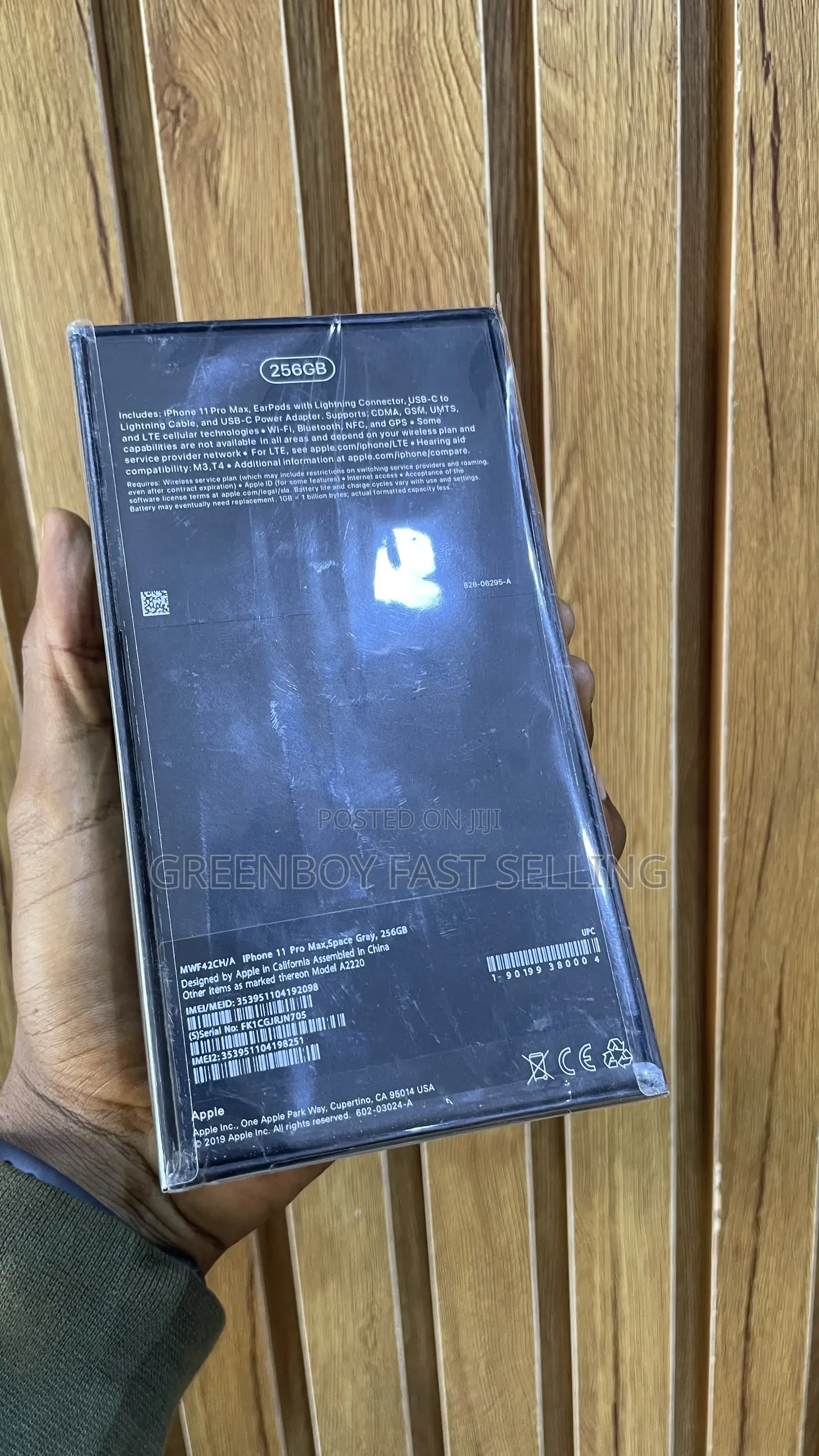 New Apple iPhone 11 Pro Max 256 GB Gold