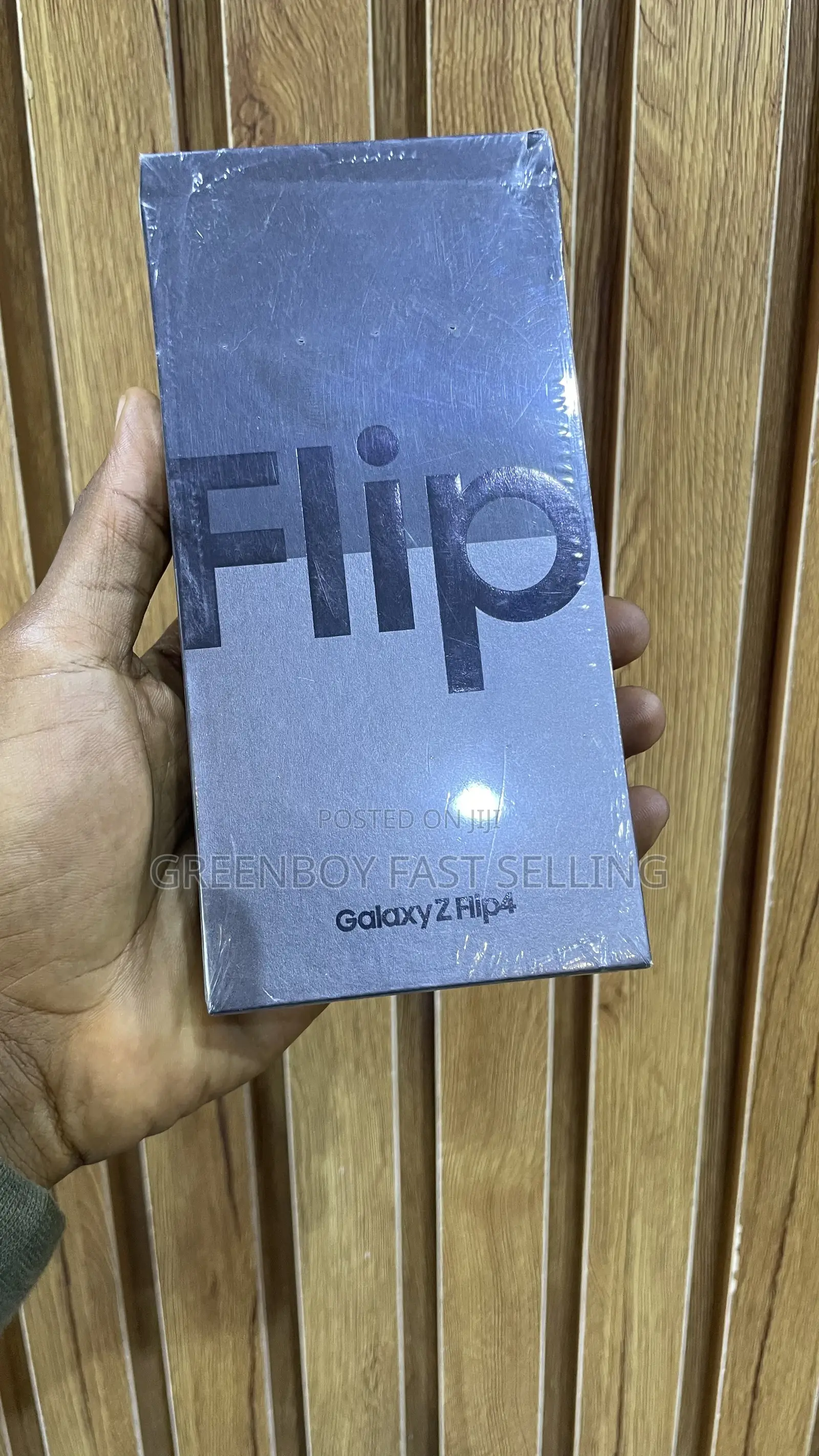 New Samsung Galaxy Z Flip4 256 GB