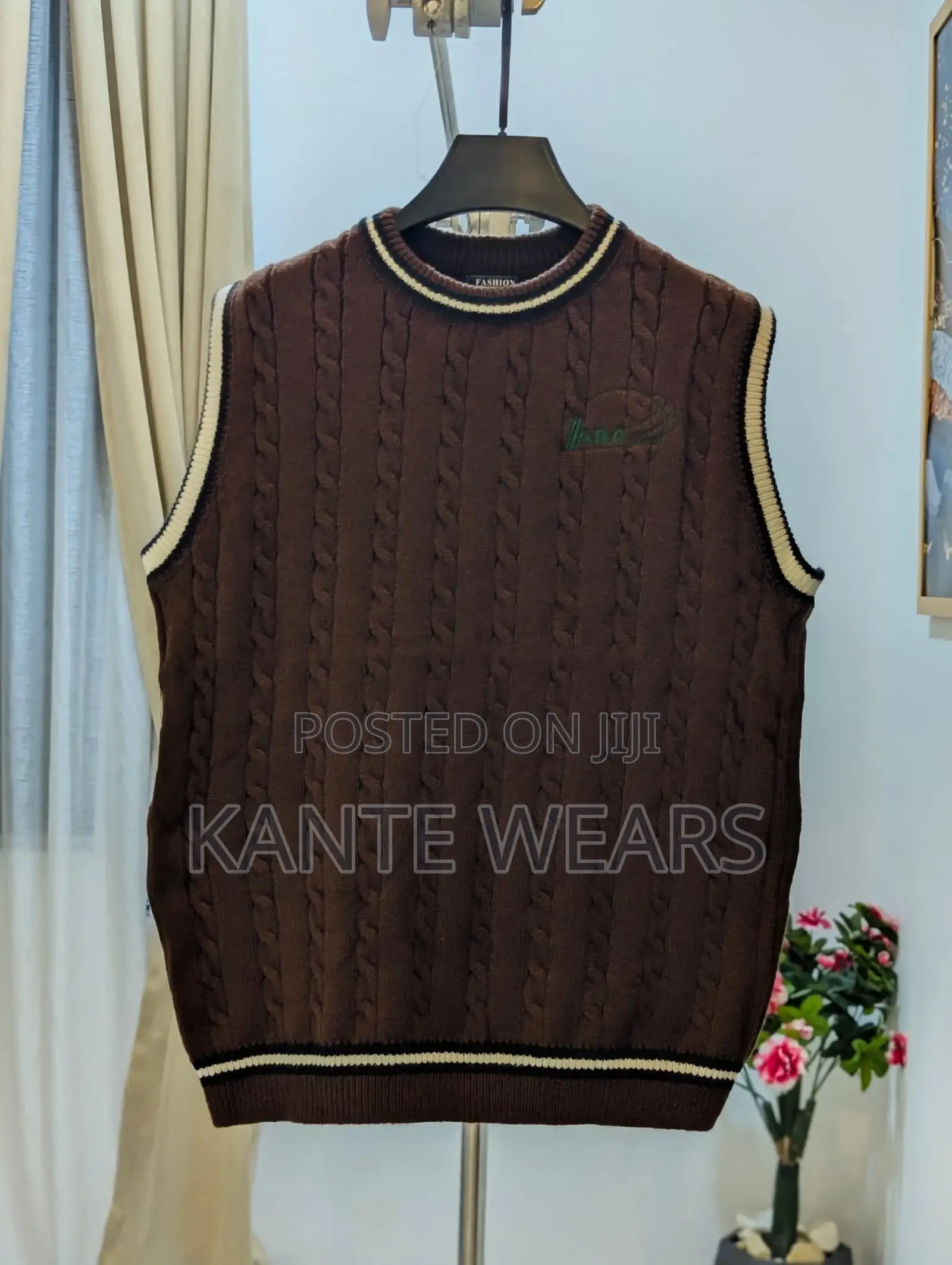 Armless Sweat Shirt