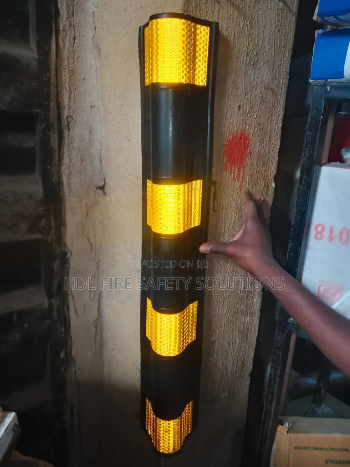 Rubber Pillar Corner Guard (80cm)
