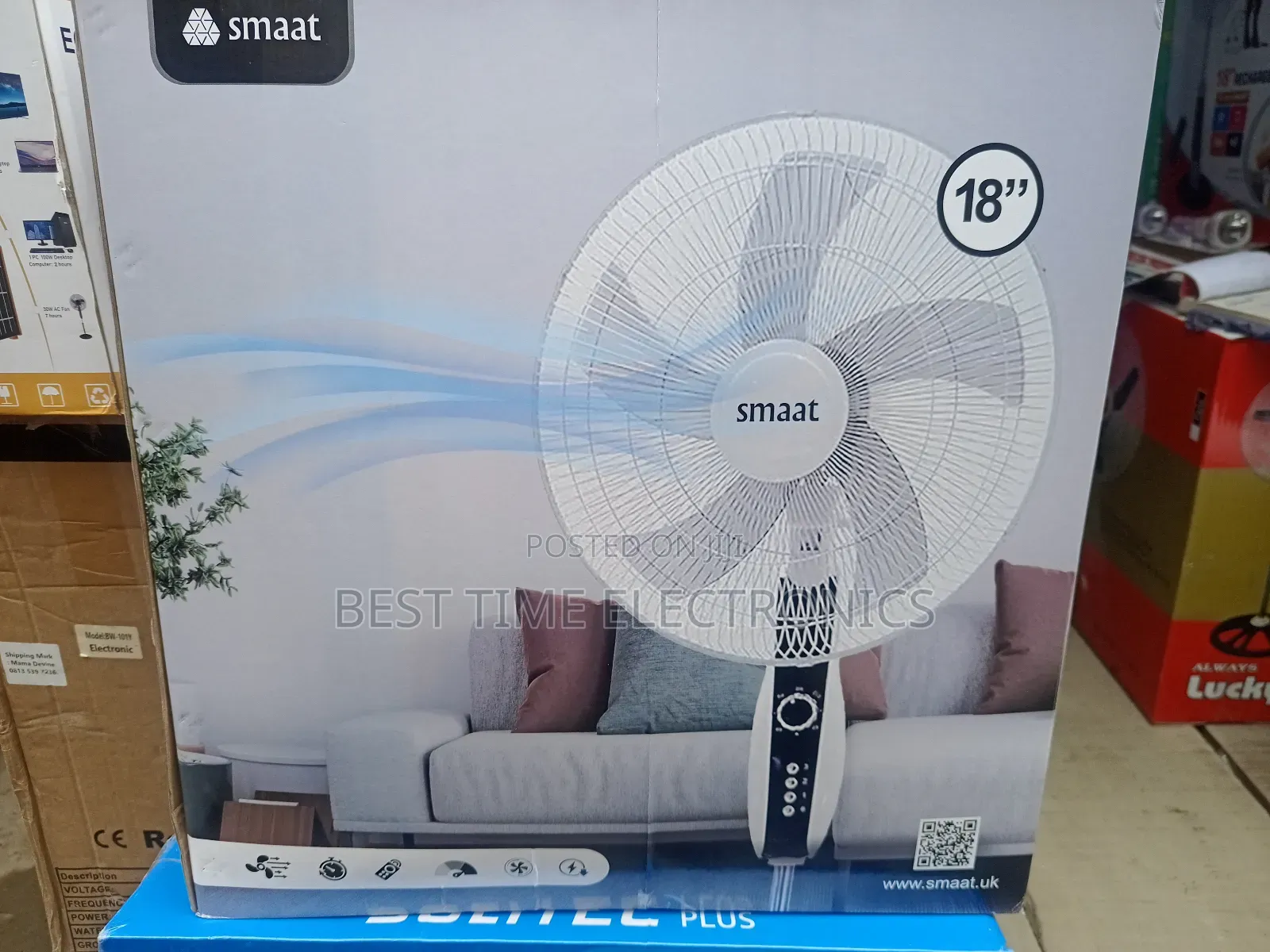 18" Smaat Remote Controlled Stand Fan