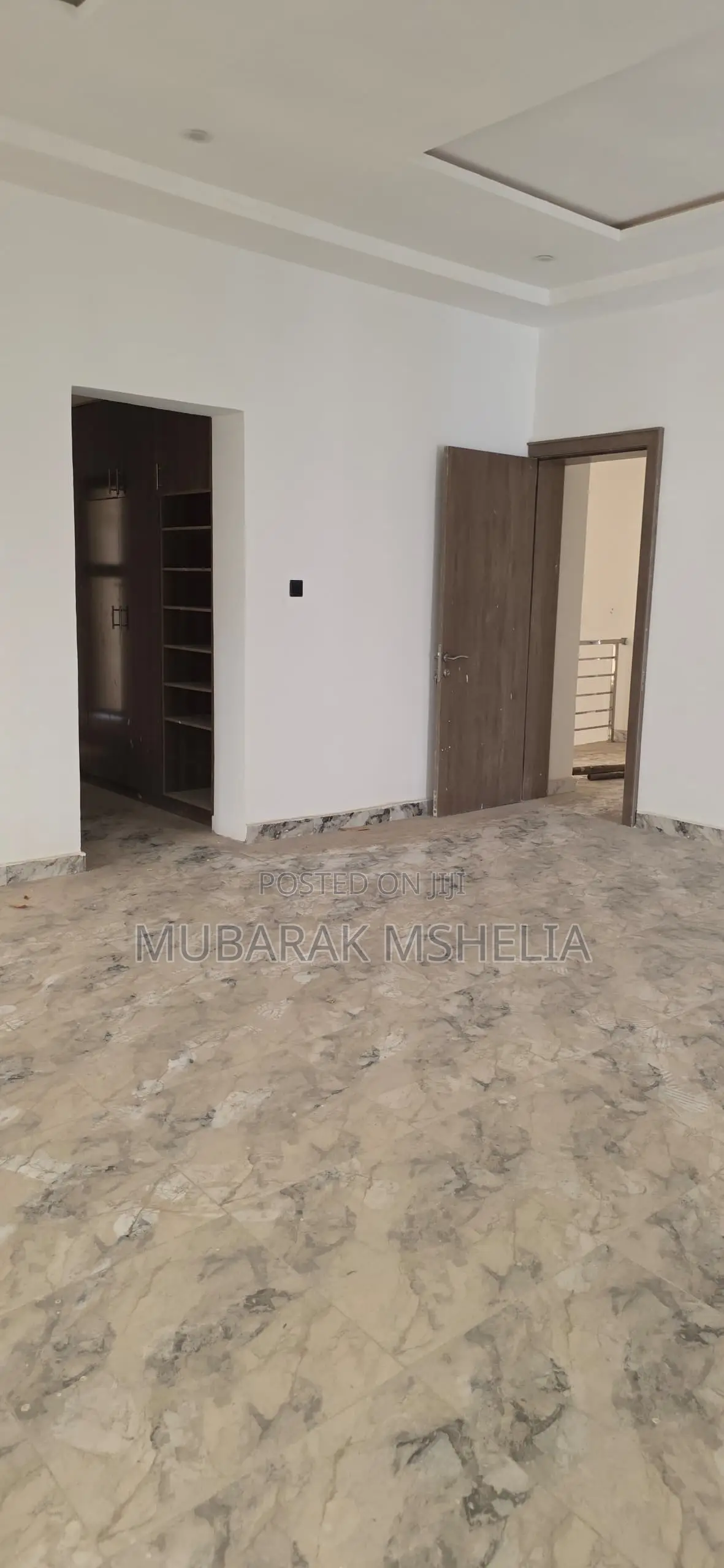 5bdrm Duplex in Kado for sale