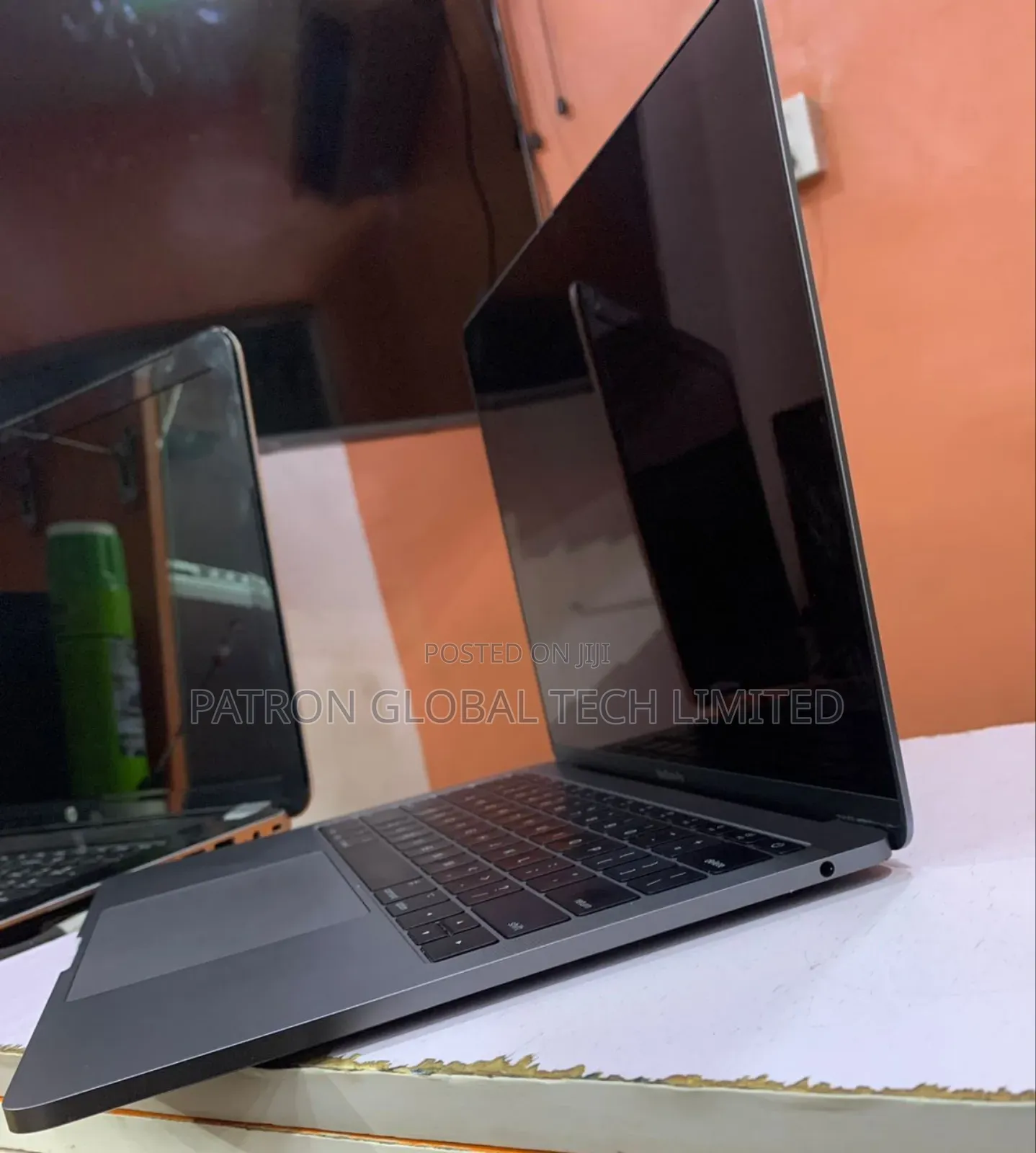 Laptop Apple MacBook Pro 2017 16GB Intel Core I7 SSD 256GB