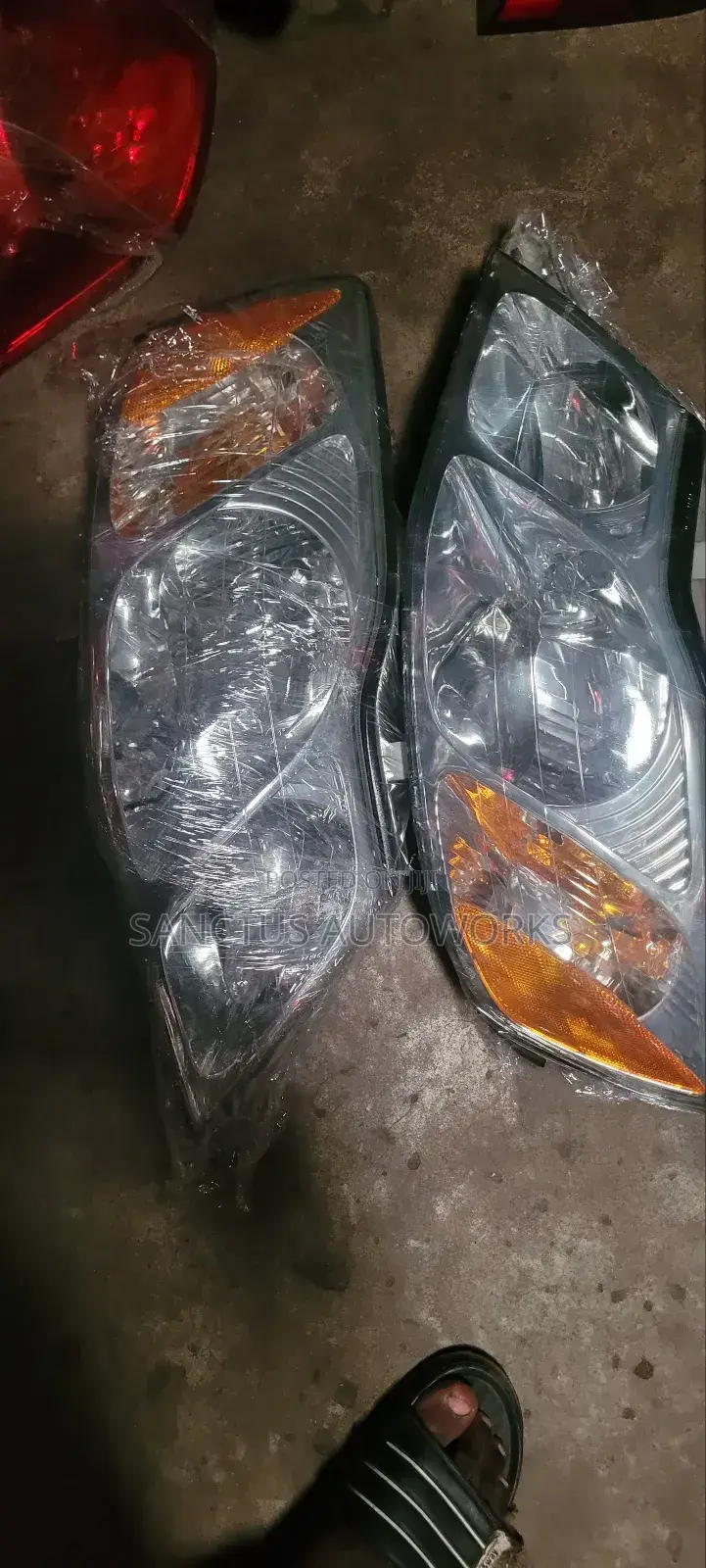Headlight Toyota Avalon 2003