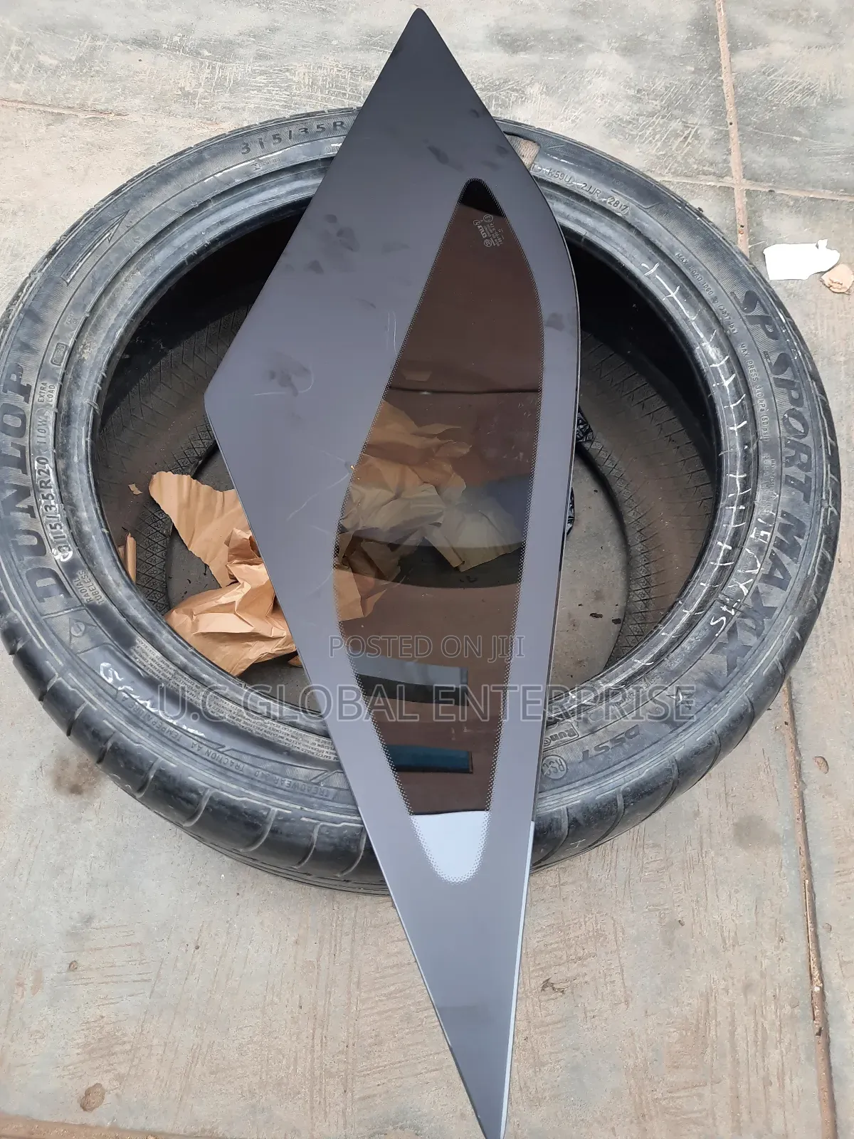 Vent Glass for Mercedes Ml350 2021 Available