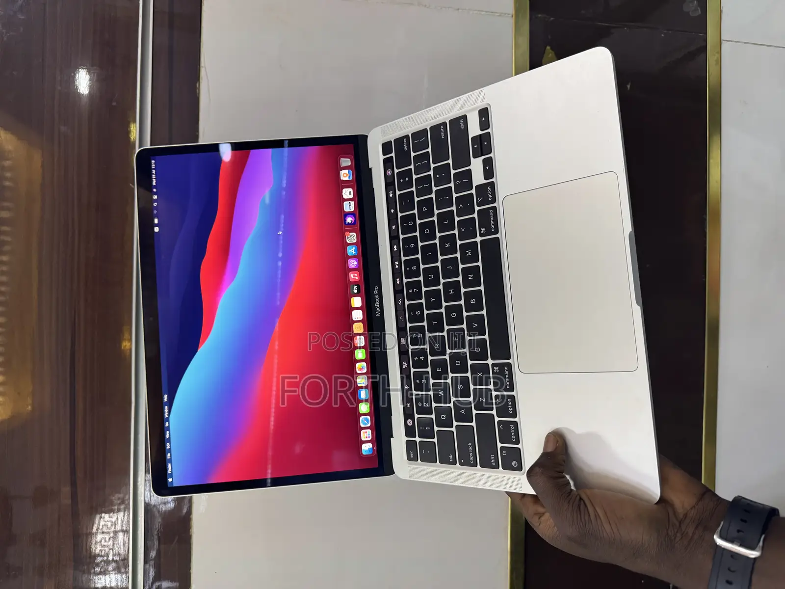 Laptop Apple MacBook Pro 2020 8GB Apple M1 SSD 256GB