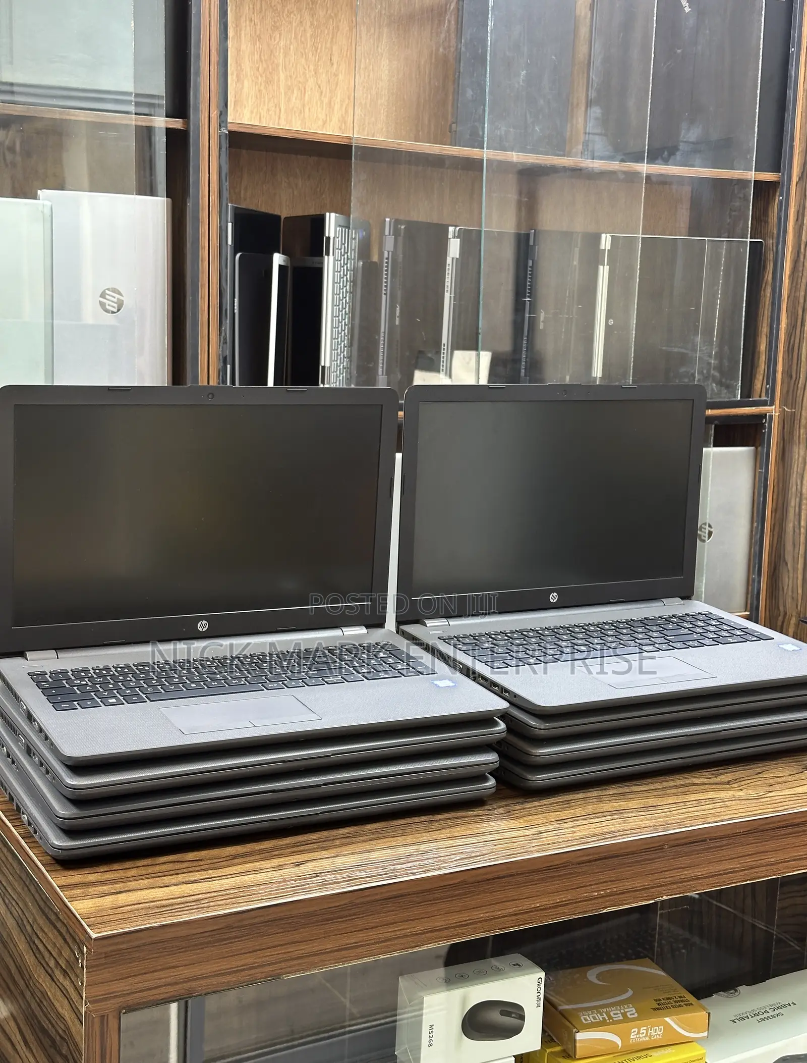 Laptop HP 250 G6 8GB Intel Core i3 SSD 256GB