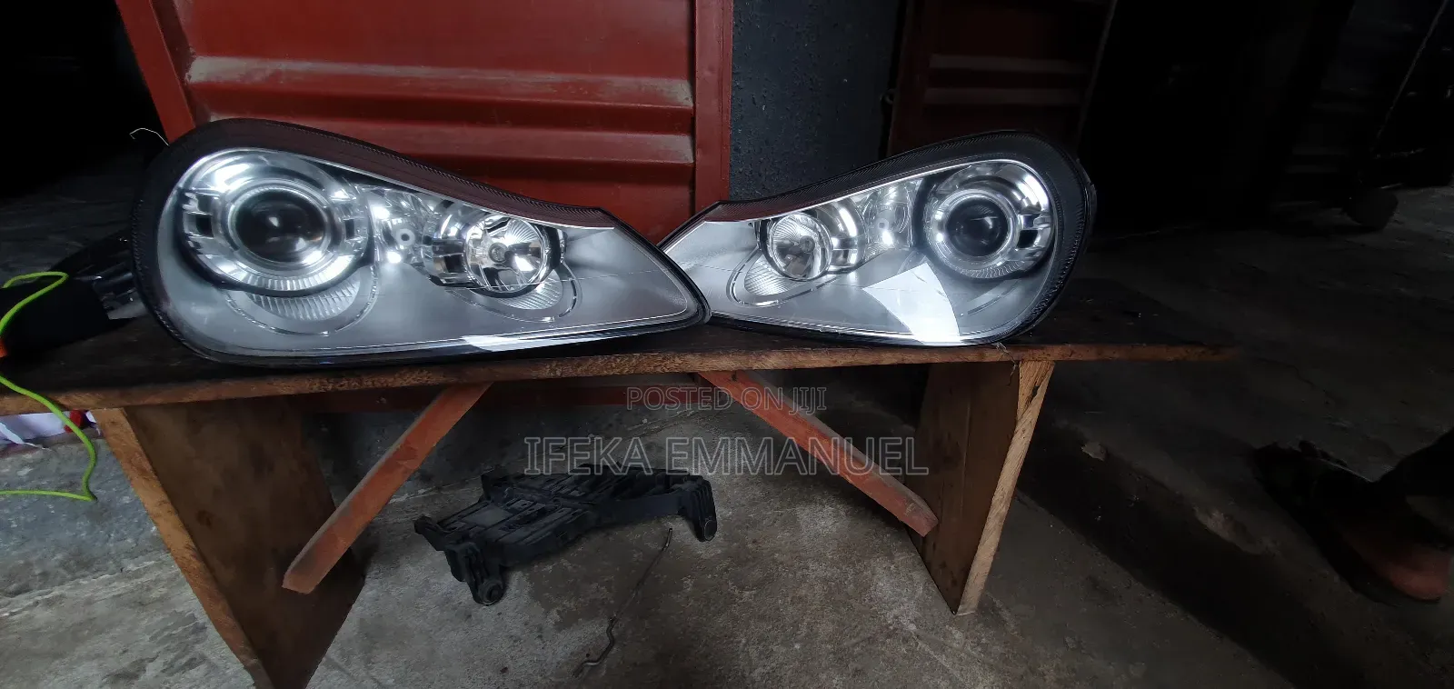 Headlights Porsche Cayenne 2009