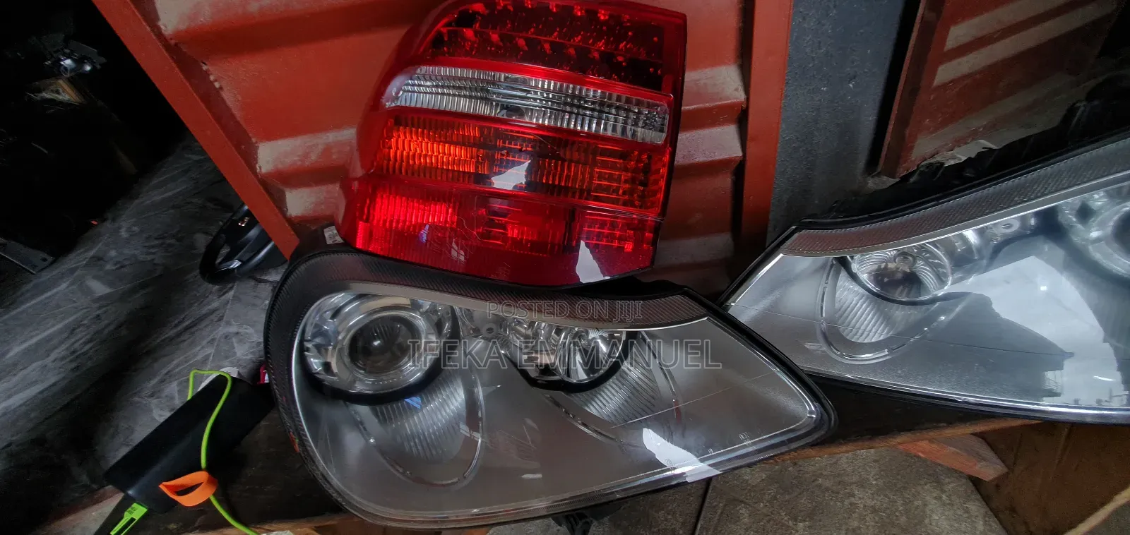 Headlights Porsche Cayenne 2009