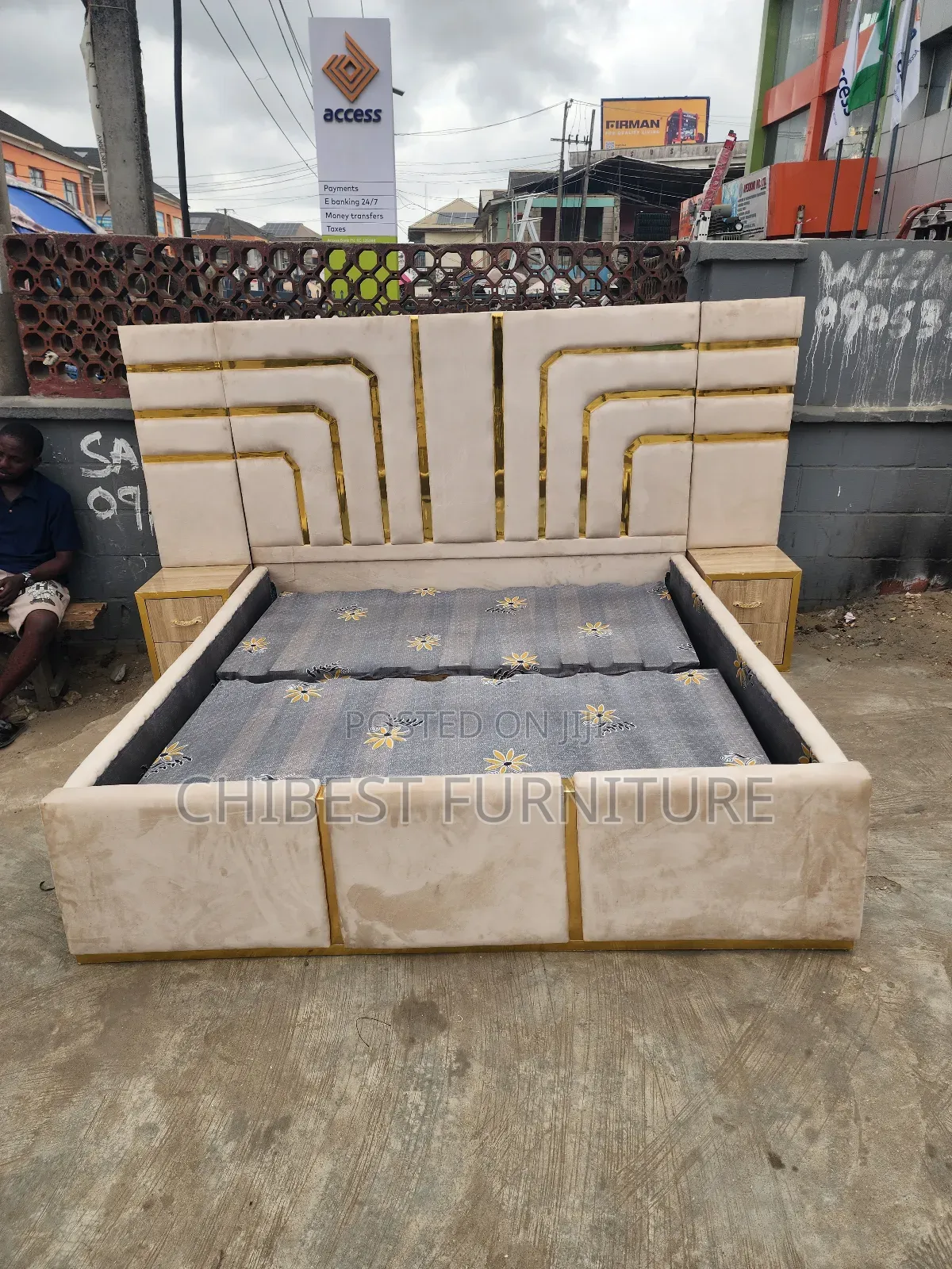Neatly Padded 6by6 Brand New Bed With Side Drawers.
