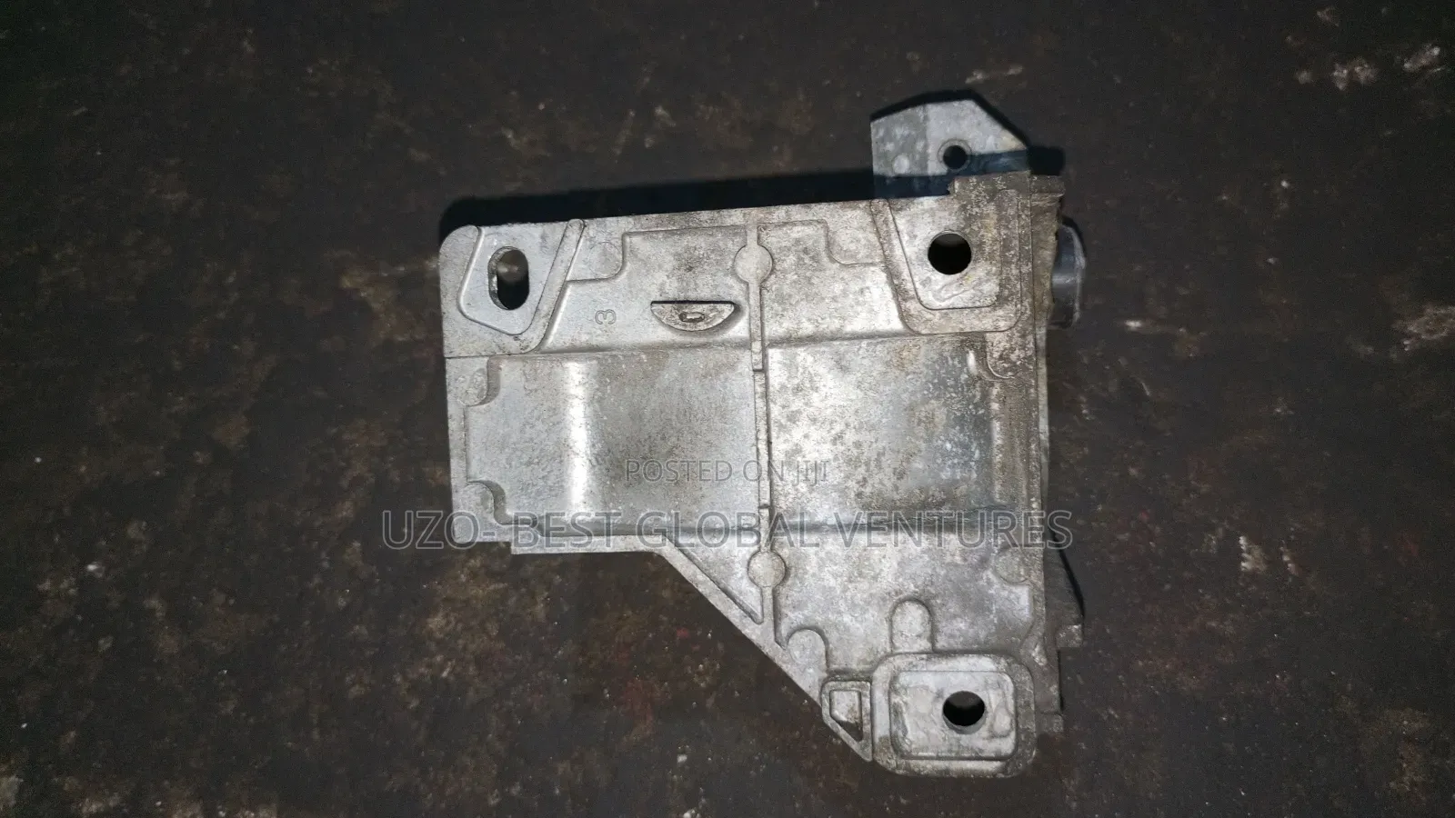 Pressure Pump Hanger for Range Rover Sport 2013