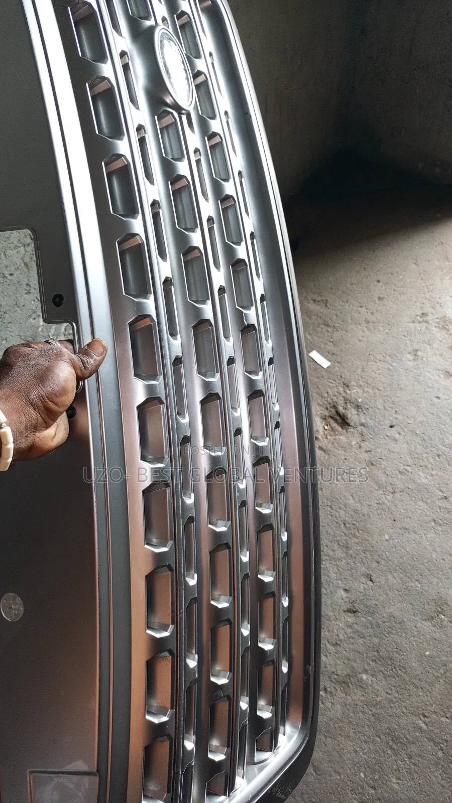 Front Grille Range Rover Vouge 2015
