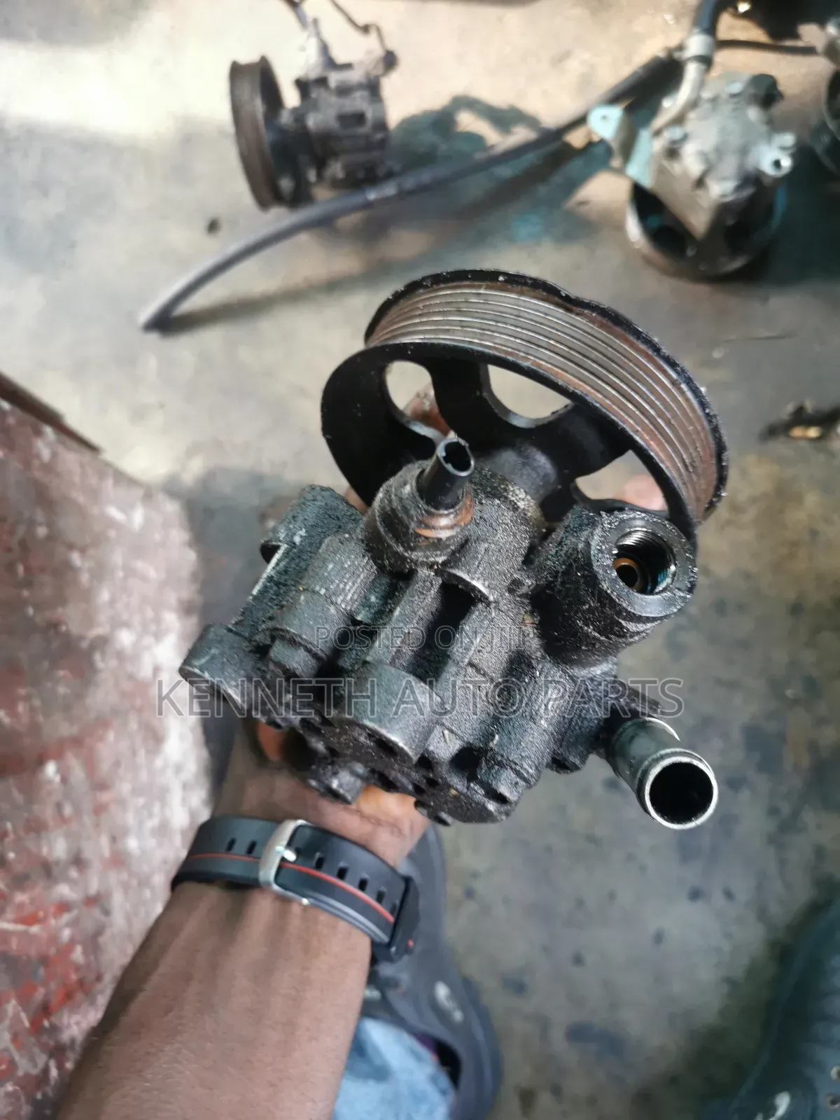 Power Steering Pump for Toyota Sienna 2007/2008 Model