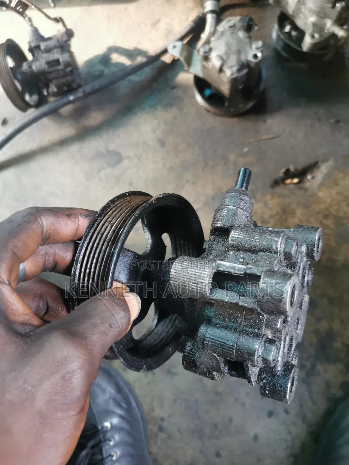 Power Steering Pump for Toyota Sienna 2007/2008 Model