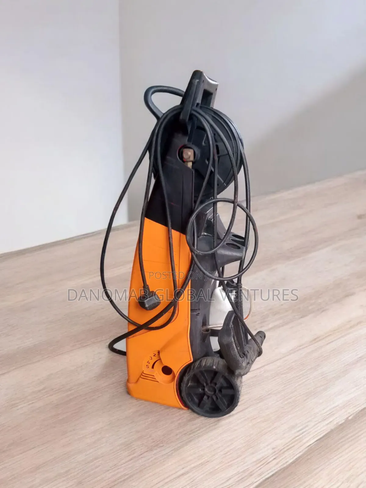 Halfords Hp 200 (Cross Breeder) Giant High Pressure Washer