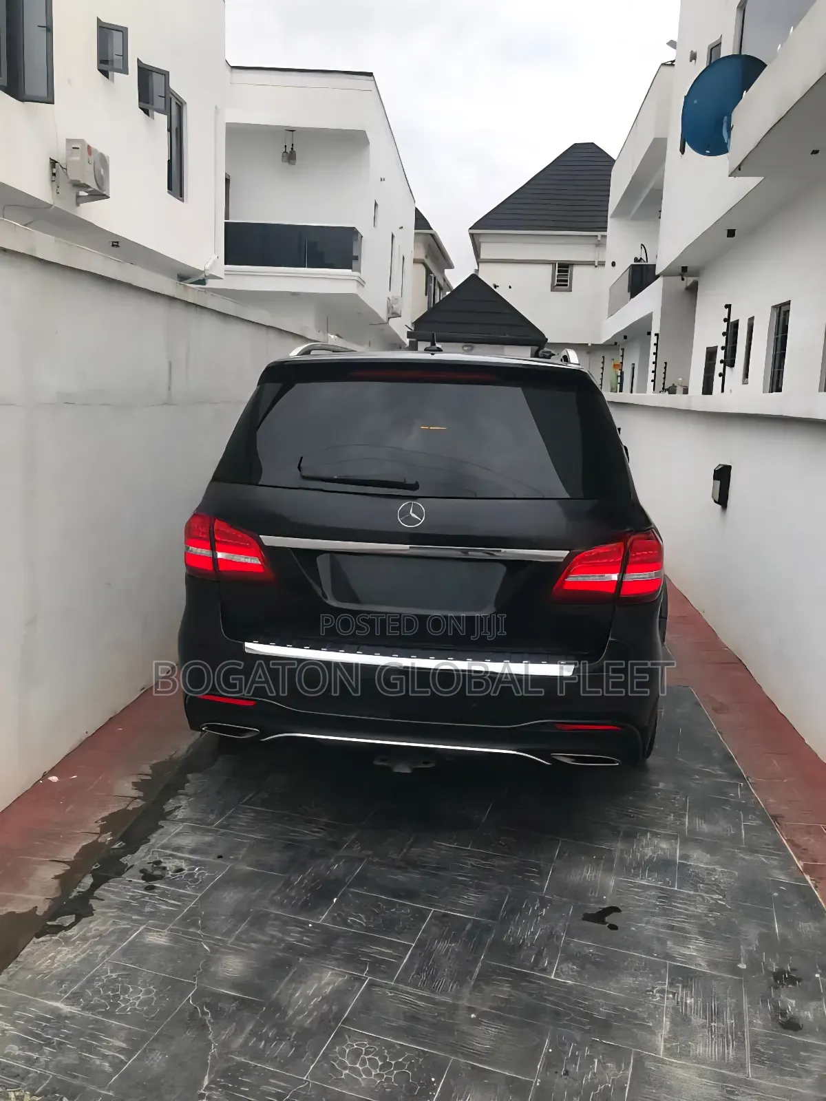Bulletproof Mercedes Benz for Rent