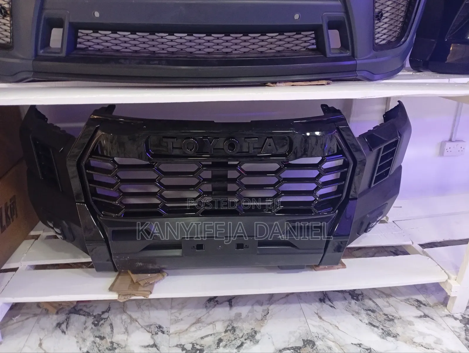 Complete Bumper Hilux 2024