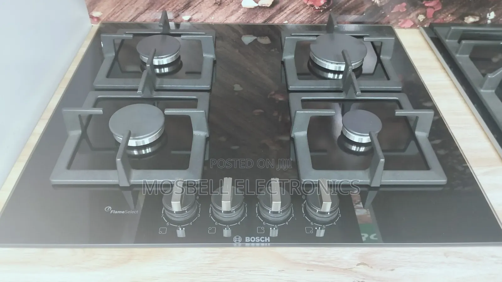 Bosch 60cm Ceramic Gashob 4 Burners Black