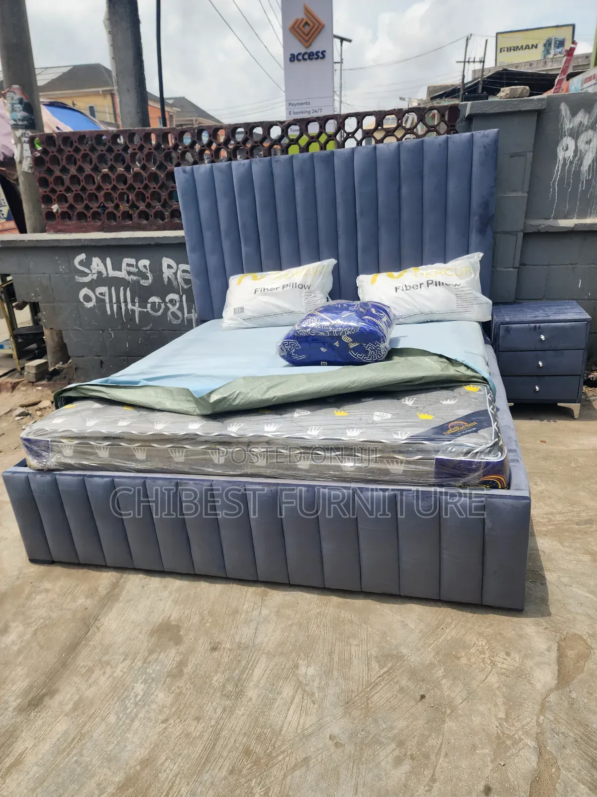 Standard Family King Size Padded Bed.
