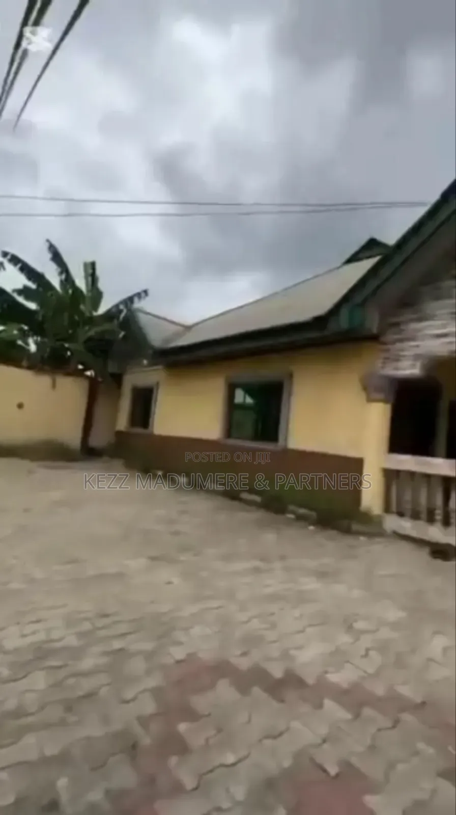 4bdrm Bungalow in New Road Ada George for sale