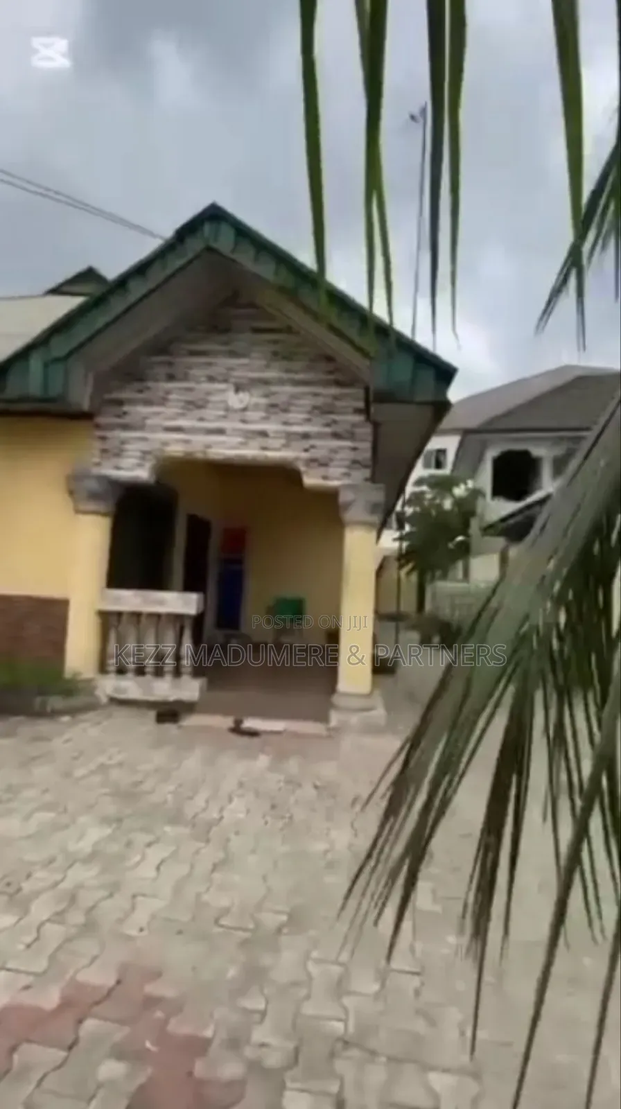 4bdrm Bungalow in New Road Ada George for sale