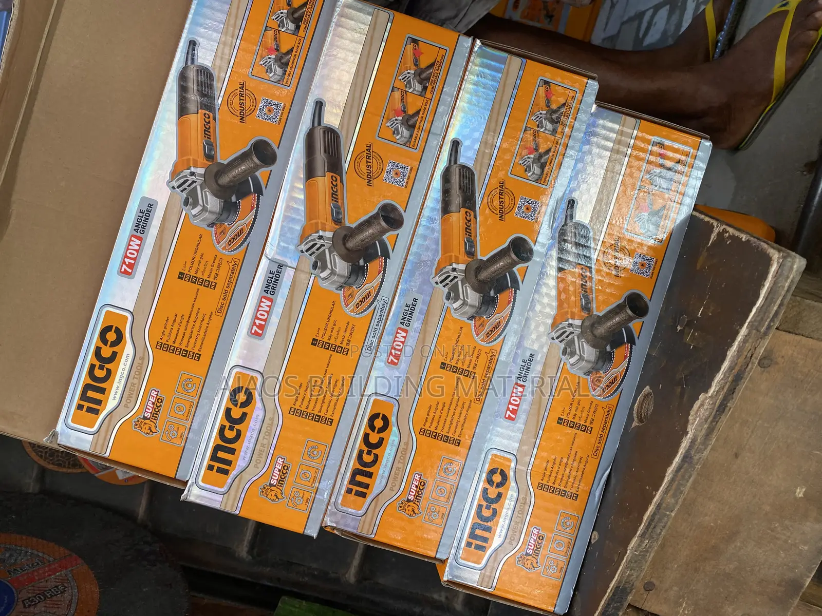 710w Angle Grinder