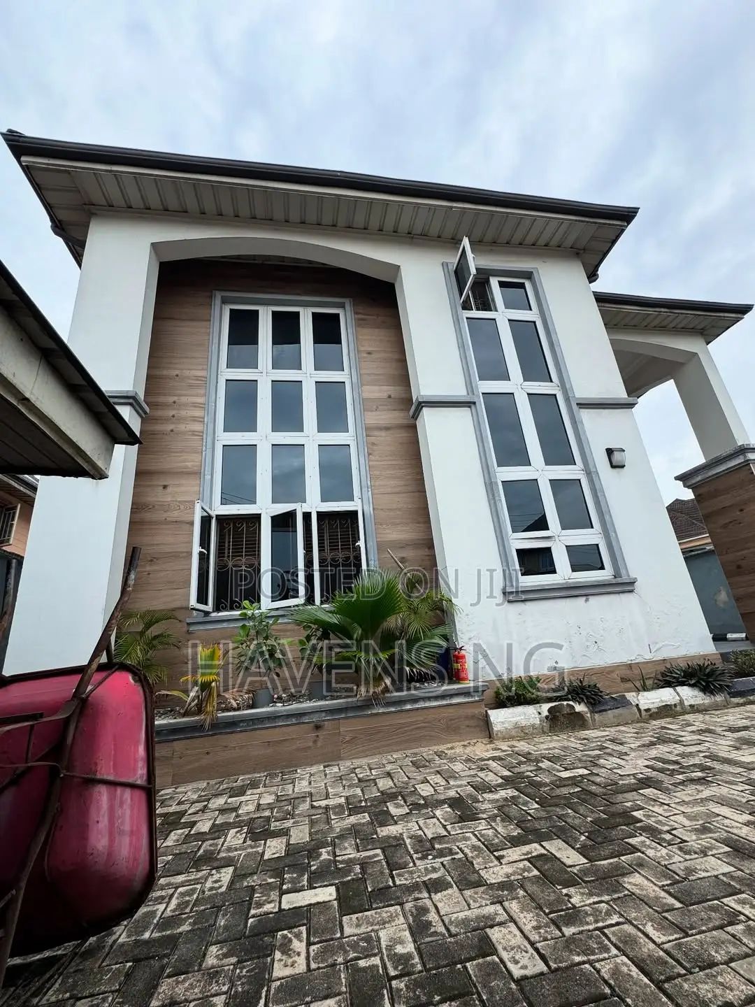 4bdrm Duplex in Eliozu for sale
