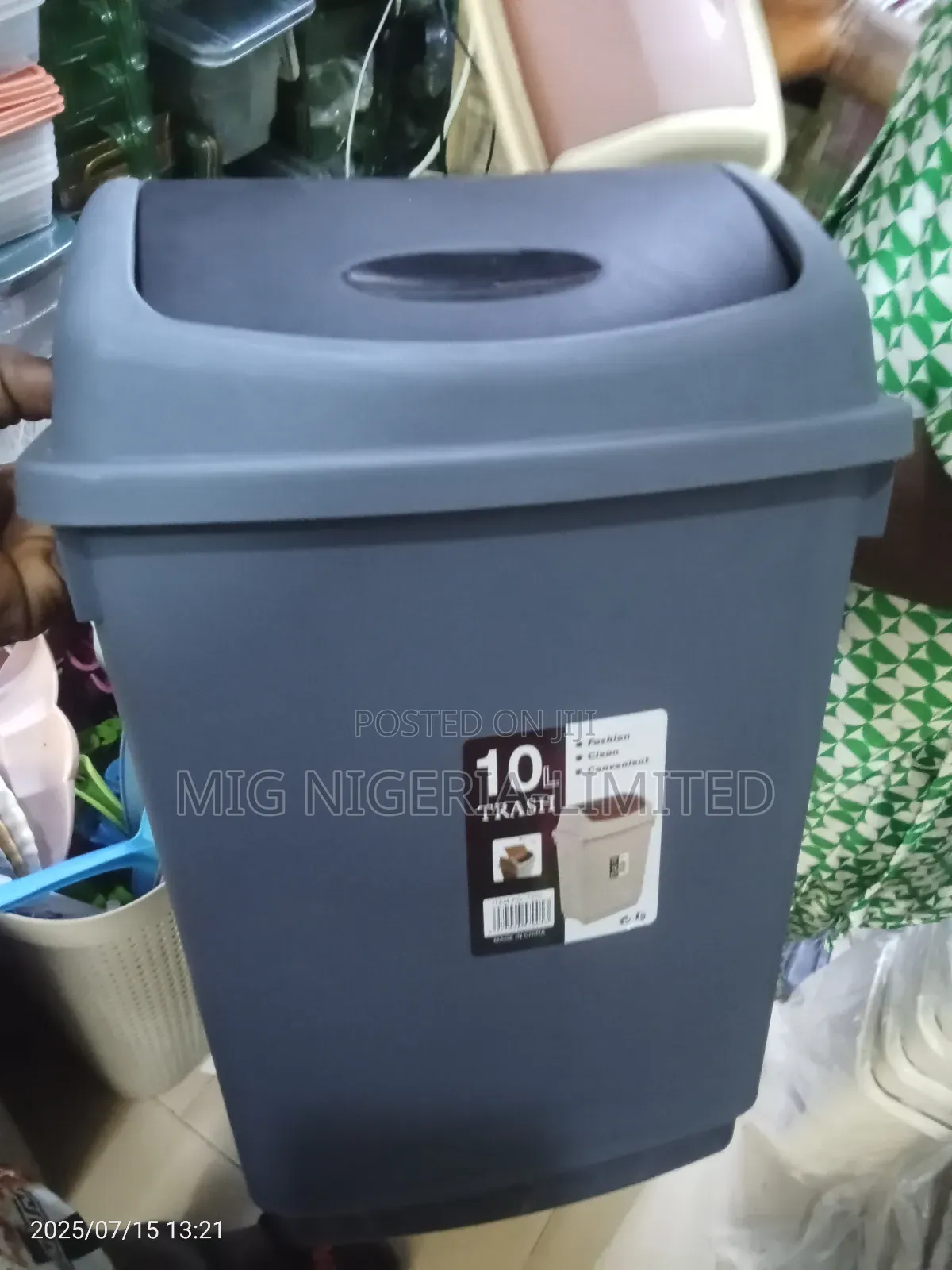 10l Small Swing Top Bin Plastic Dustbin With Bathroom