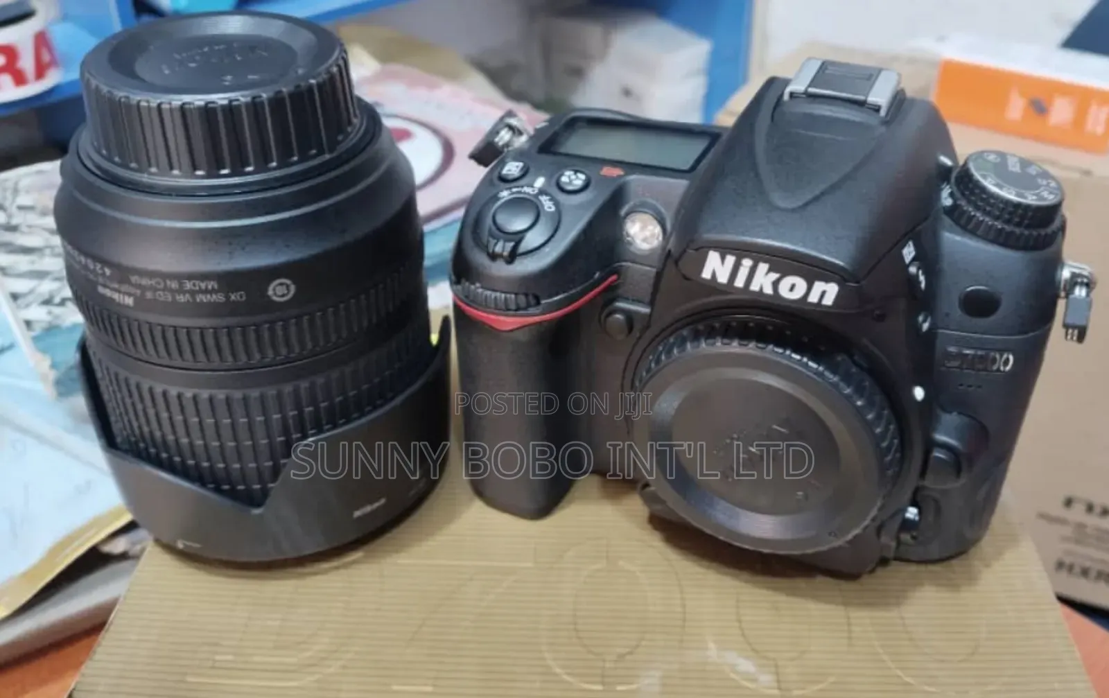 Nikon D7000 With 18-105mm