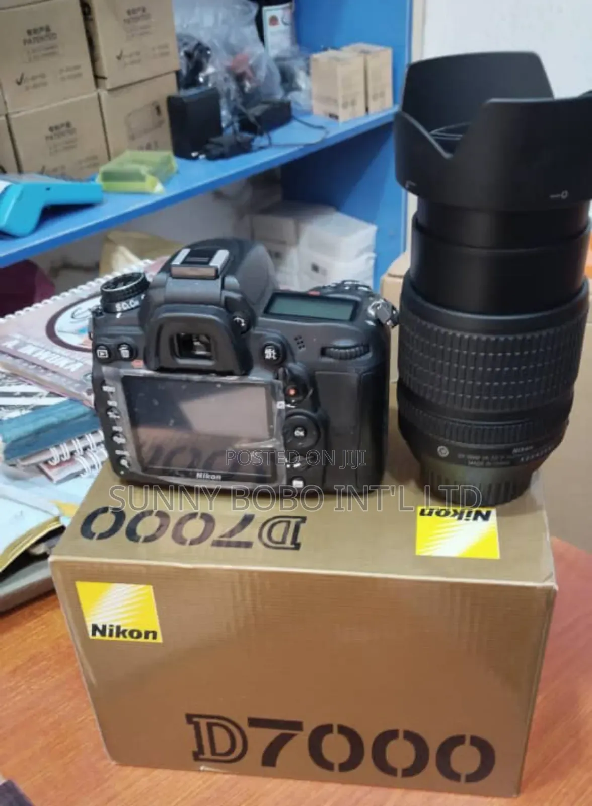 Nikon D7000 With 18-105mm