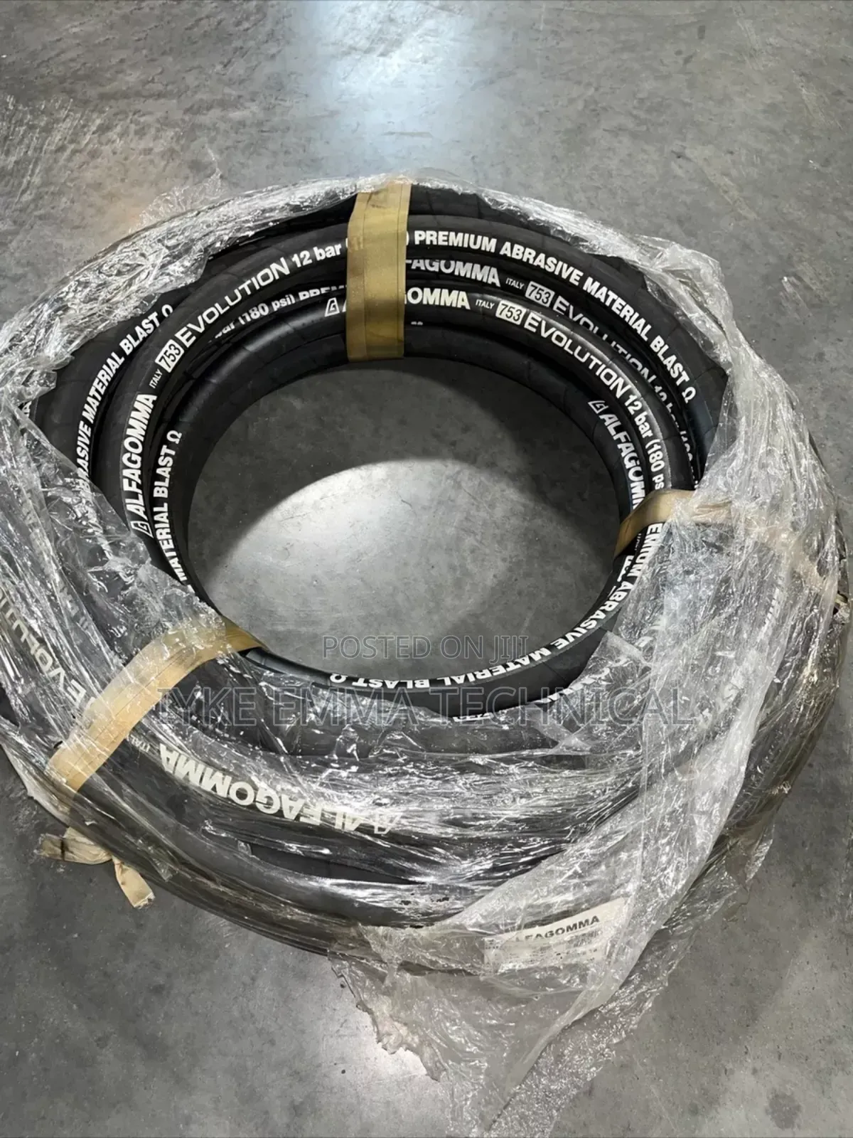 Premium Abrasive 1-1/4" Blast Hose 180psi 12bar