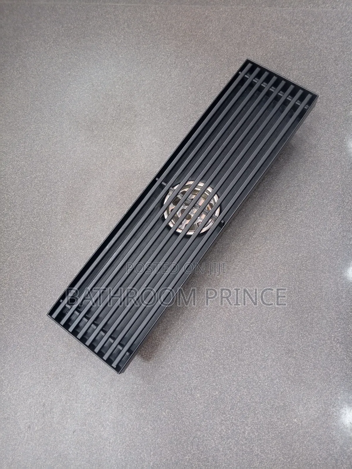 Black Floor Drain (30×30)
