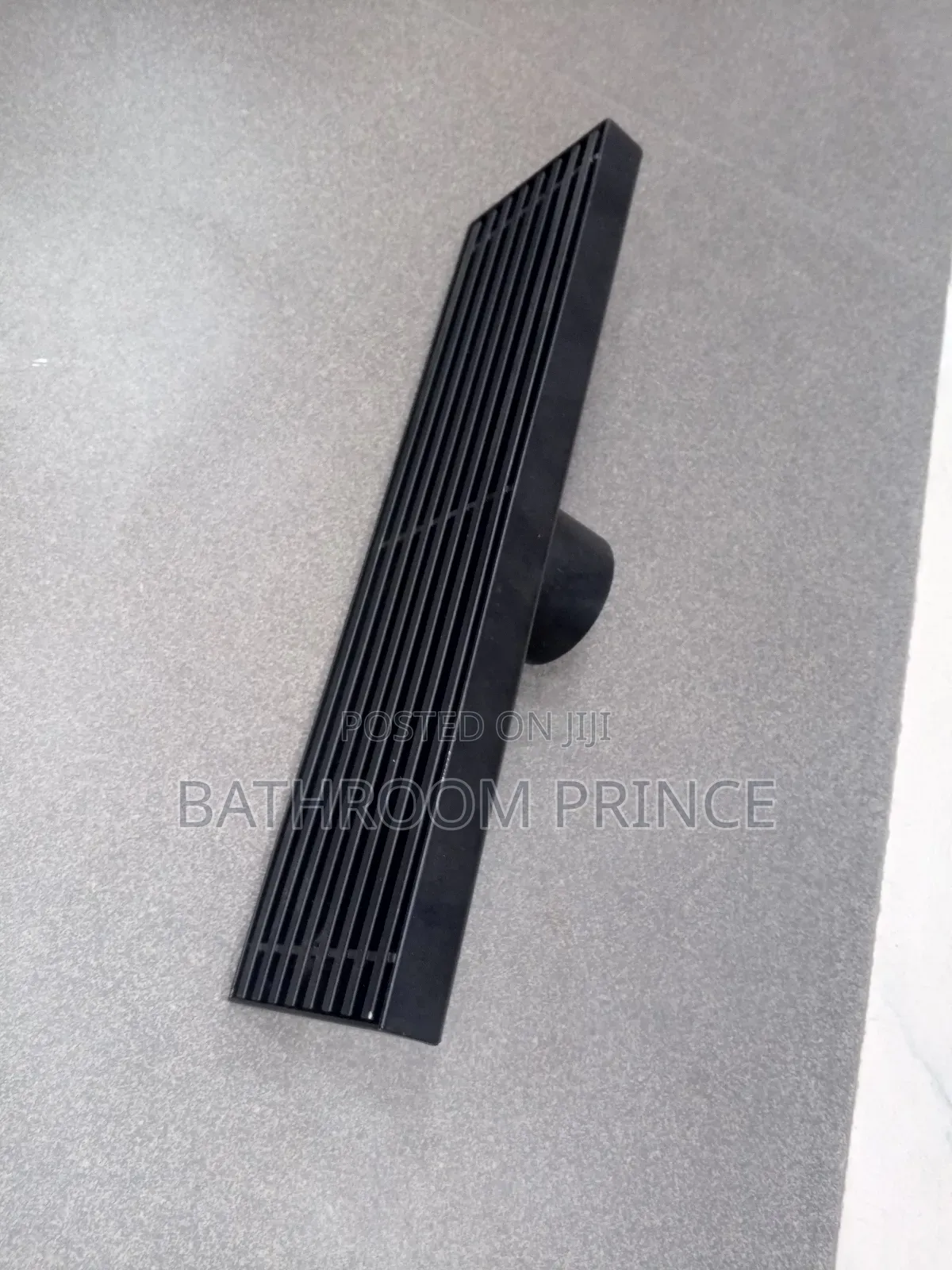 Black Floor Drain (30×30)