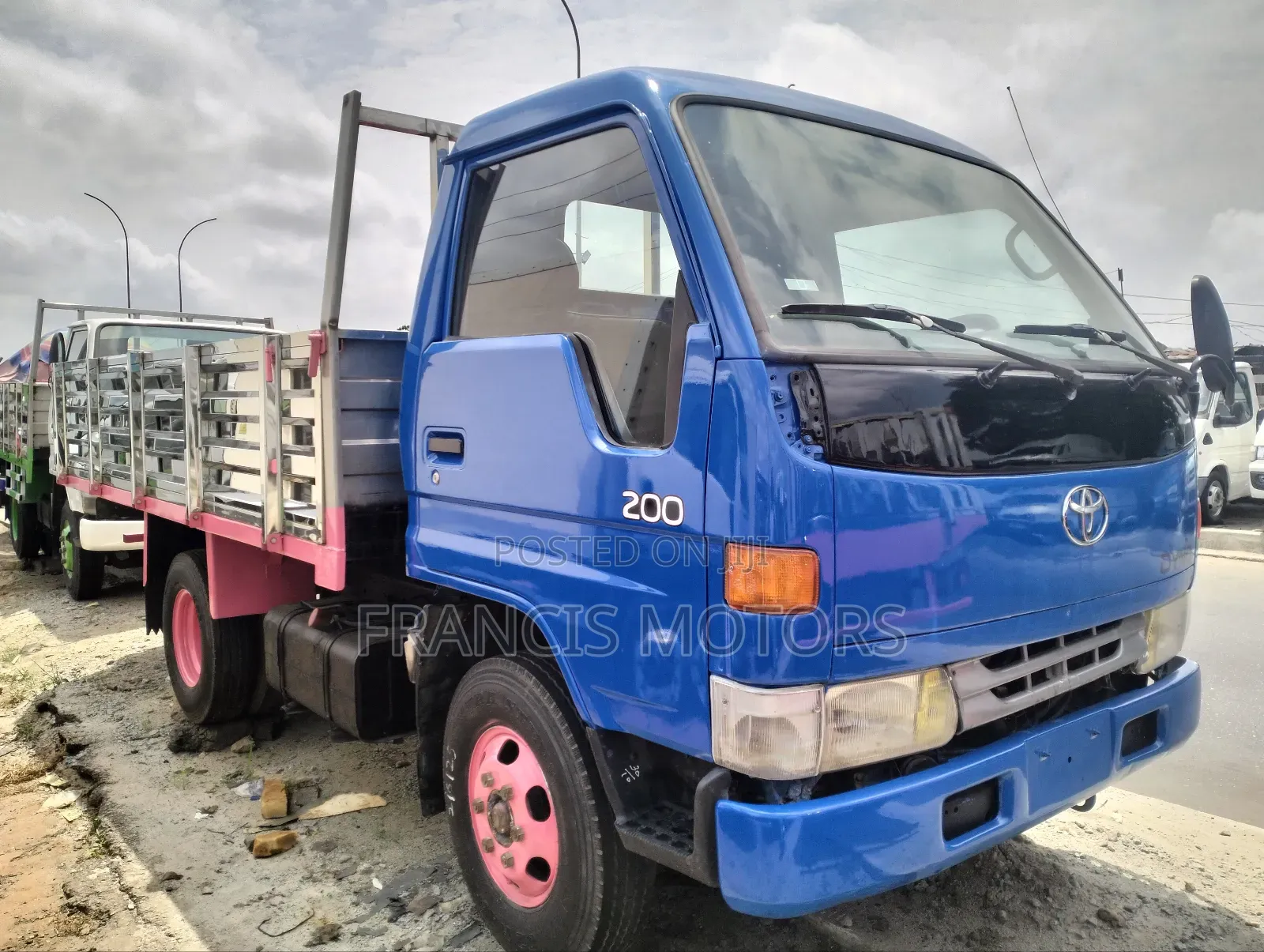 Toyota Dyna 200
