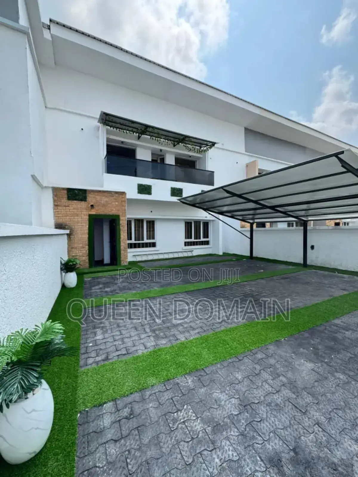 4bdrm Duplex in Ikota Gra for sale