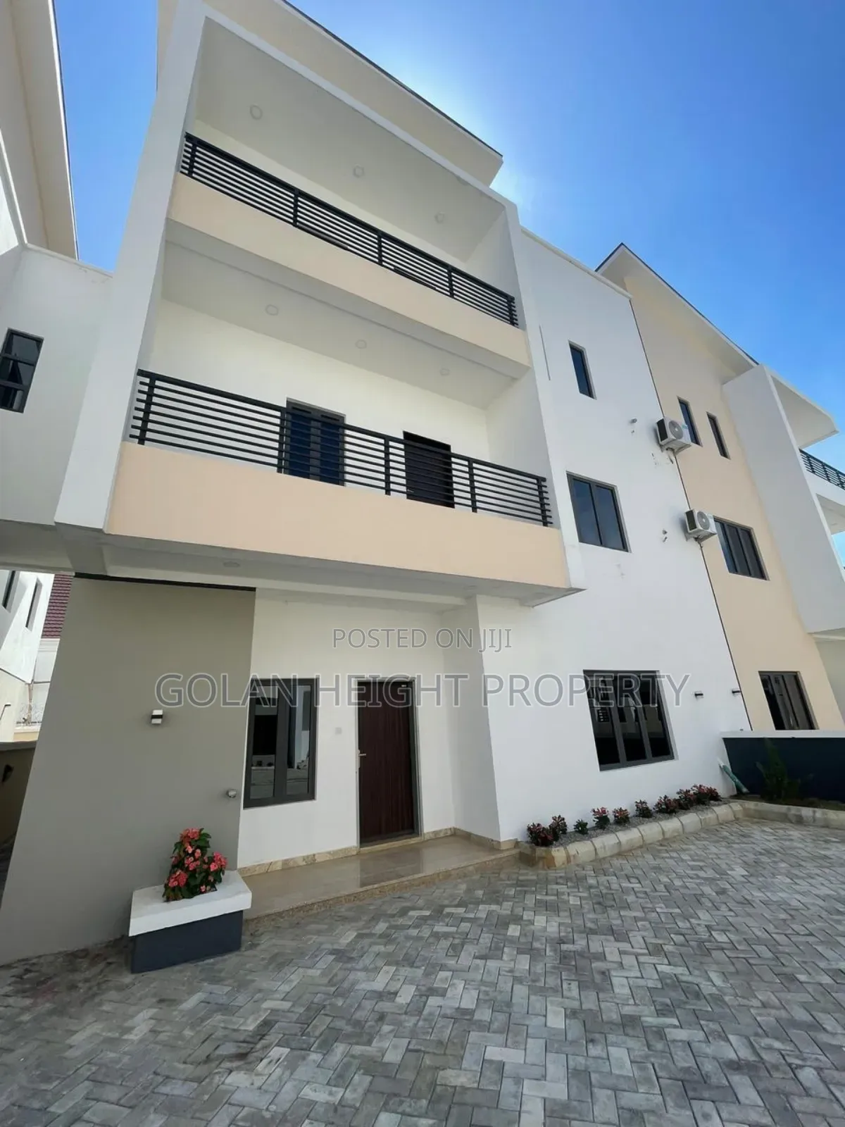 4bdrm House in Diplomatic Zone, Katampe Extension for sale