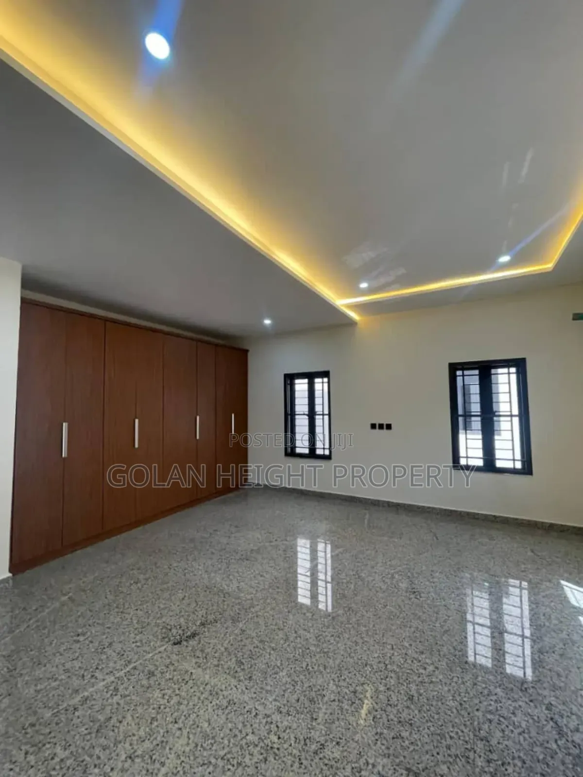 4bdrm House in Diplomatic Zone, Katampe Extension for sale