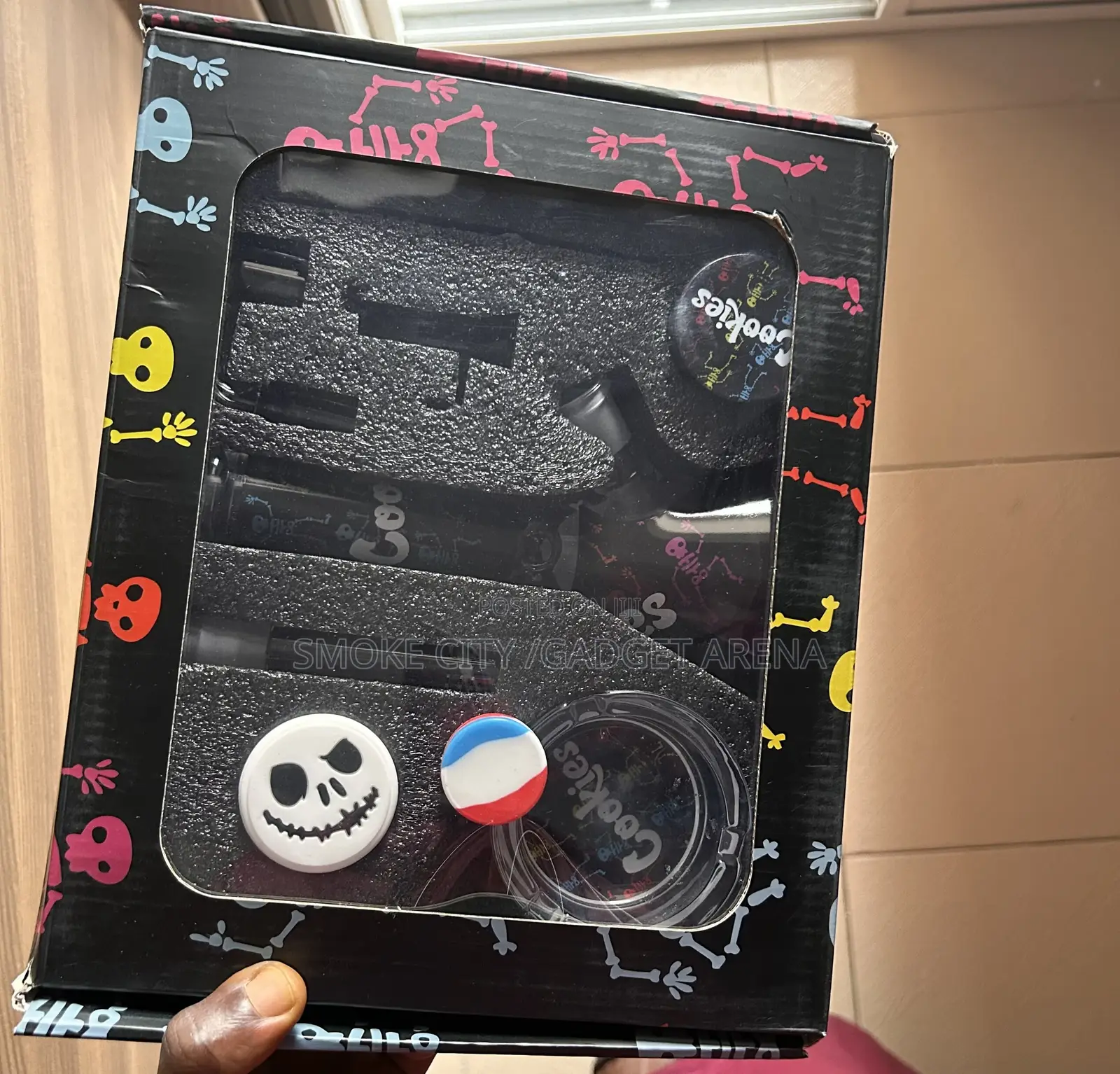 Cookies Smoking /Bong Set Available