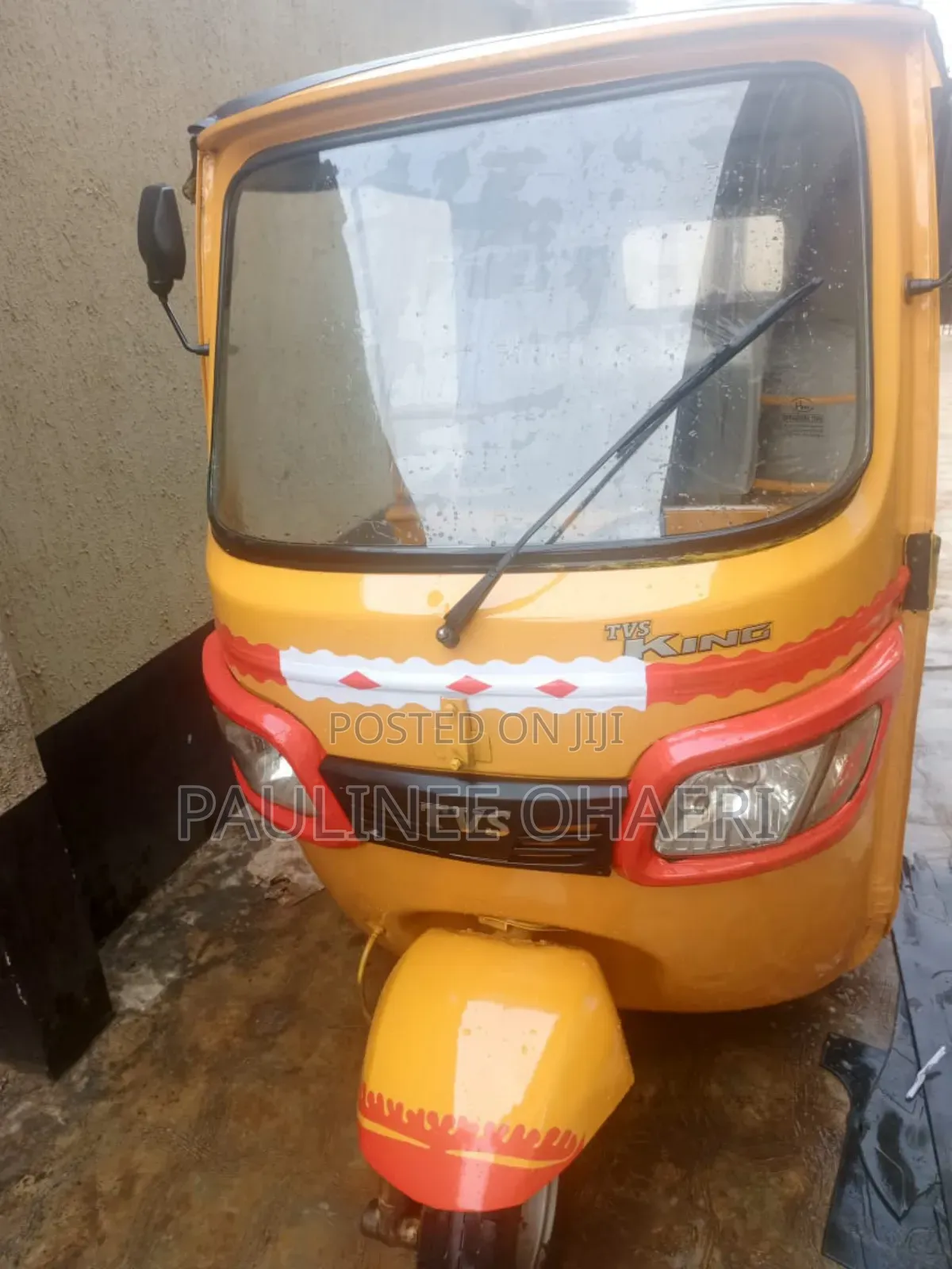 TVS Apache 160 4V 2024 Yellow