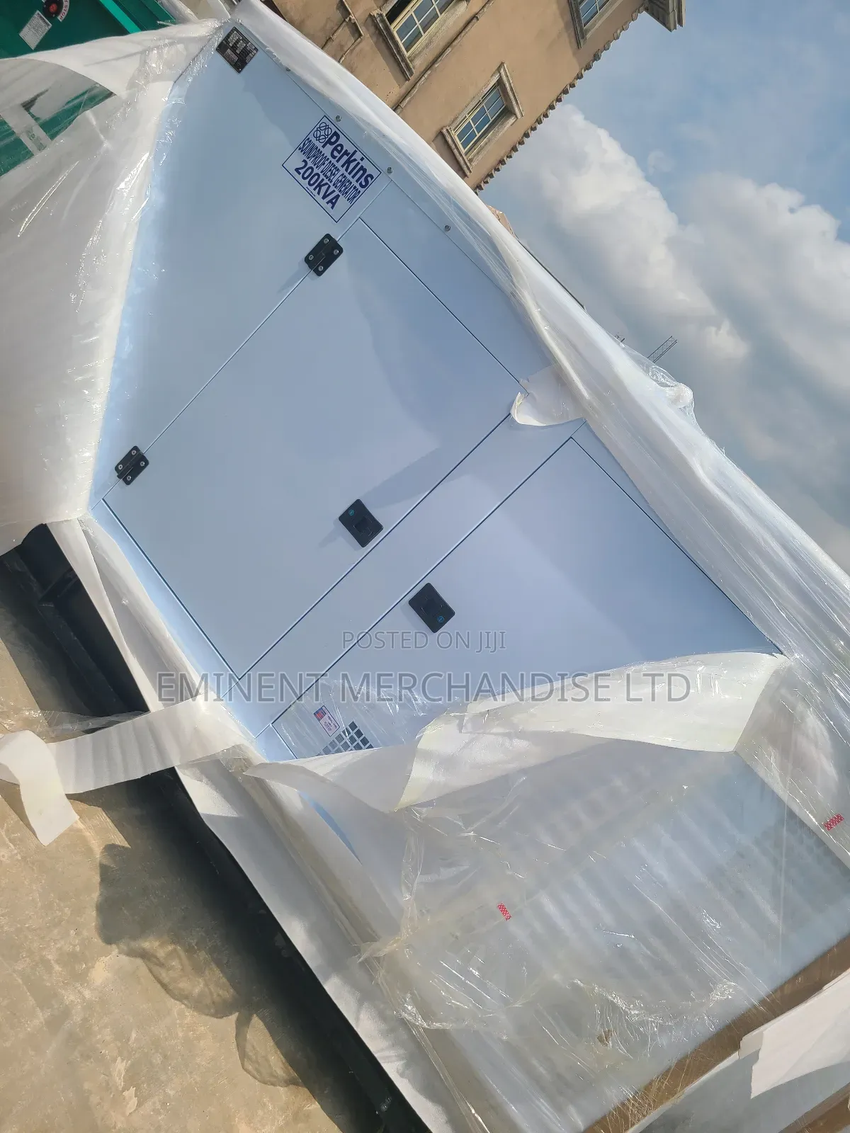 Standard Perkins Soundproof 200kva 