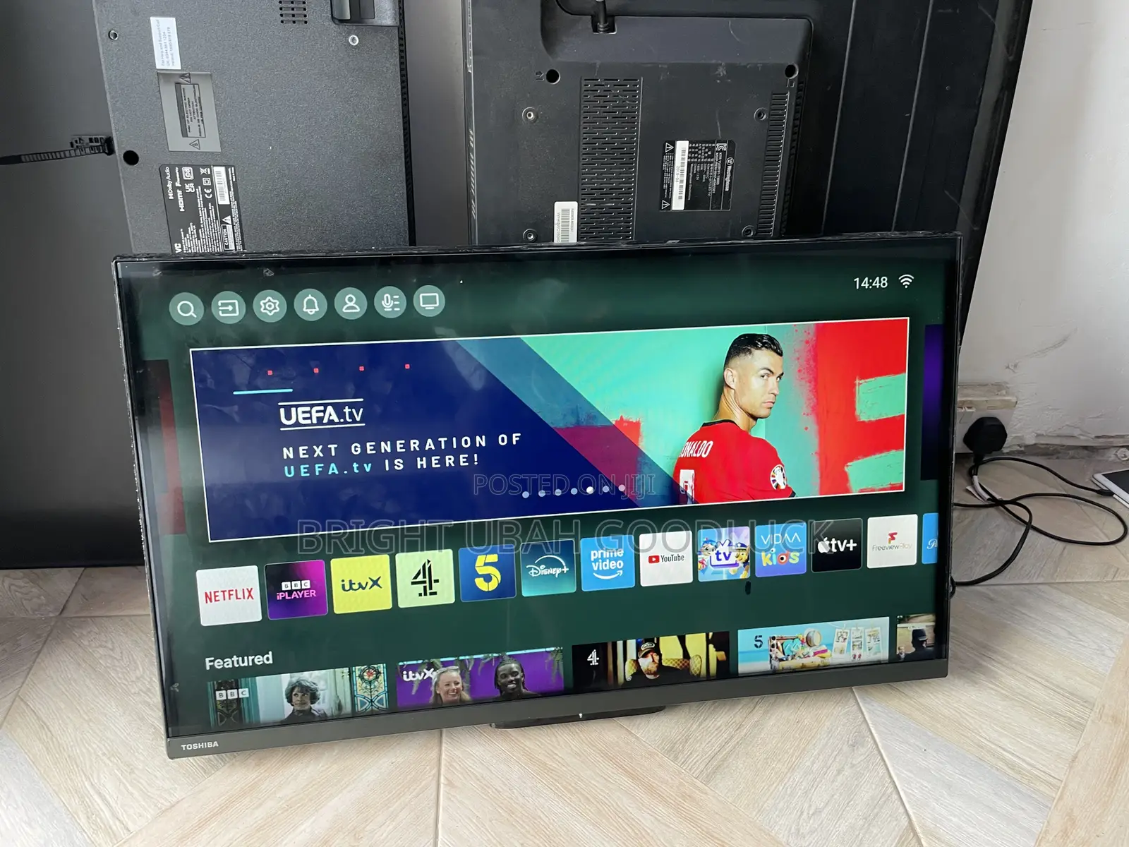 Toshiba 32 Inches Frameless Tv Smart Bluetooth Mirror Cast