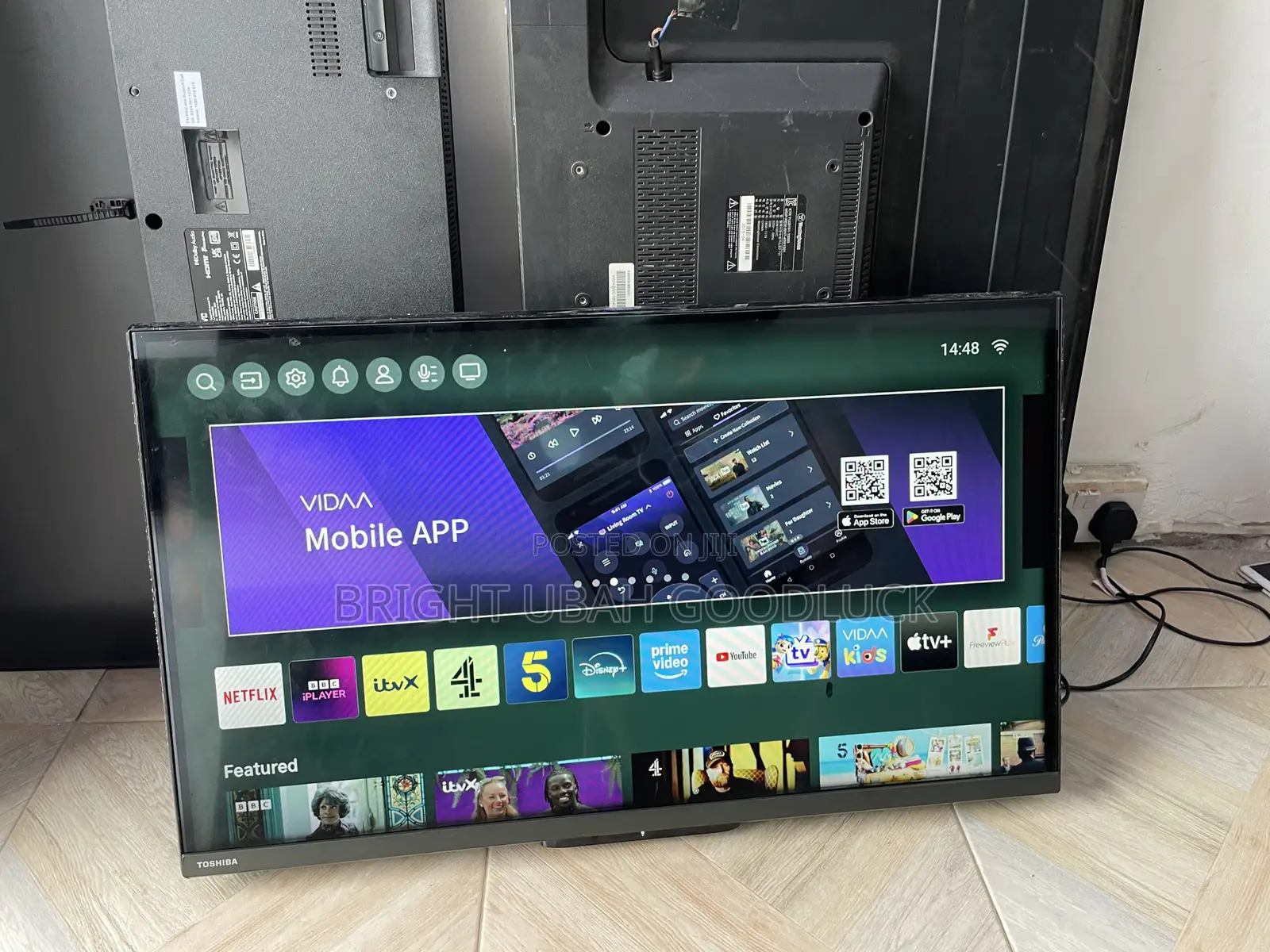 Toshiba 32 Inches Frameless Tv Smart Bluetooth Mirror Cast